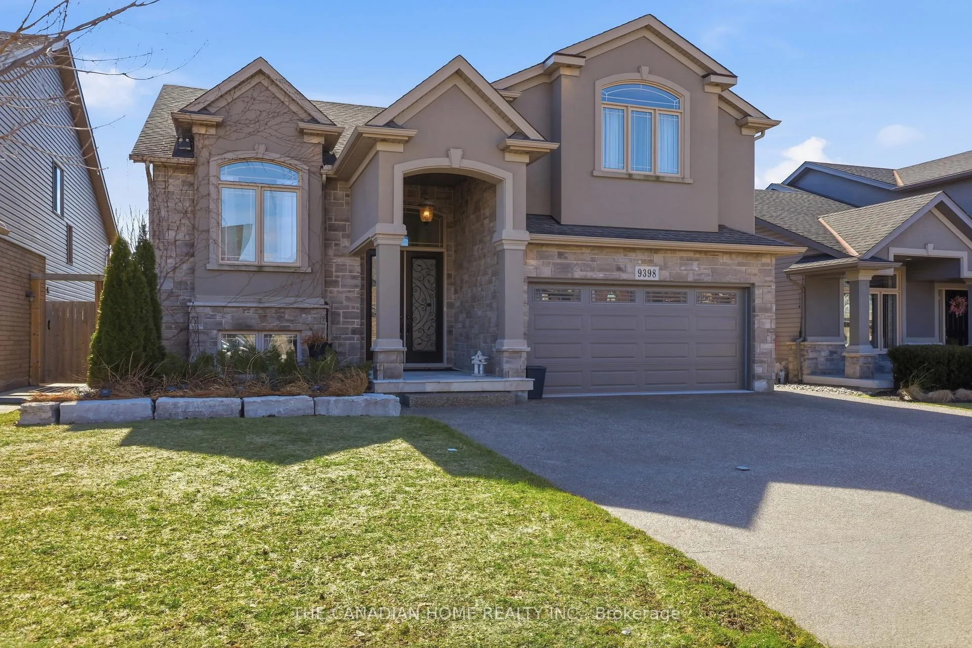 Photo 2 of 9398 Hendershot Boulevard, Niagara Falls, Forestview — HOMEH