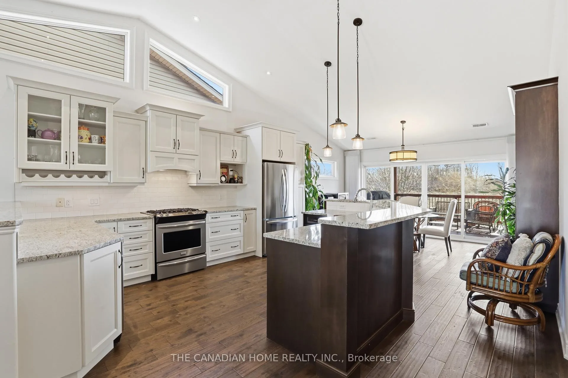 Photo 11 of 9398 Hendershot Boulevard, Niagara Falls, Forestview — HOMEH