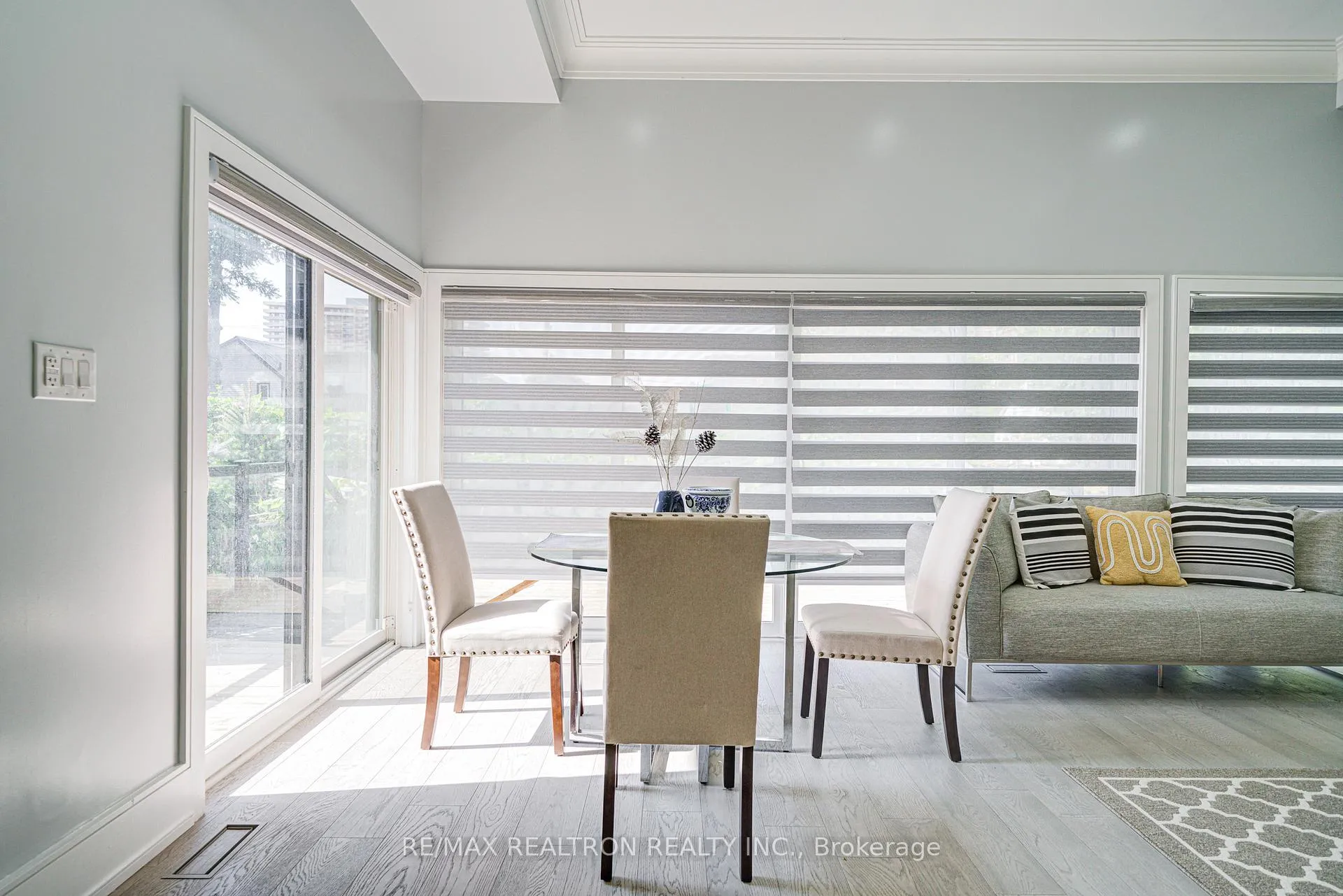 Photo 36 of 94 Wanstead Avenue, Scarborough, Oakridge — HOMEH