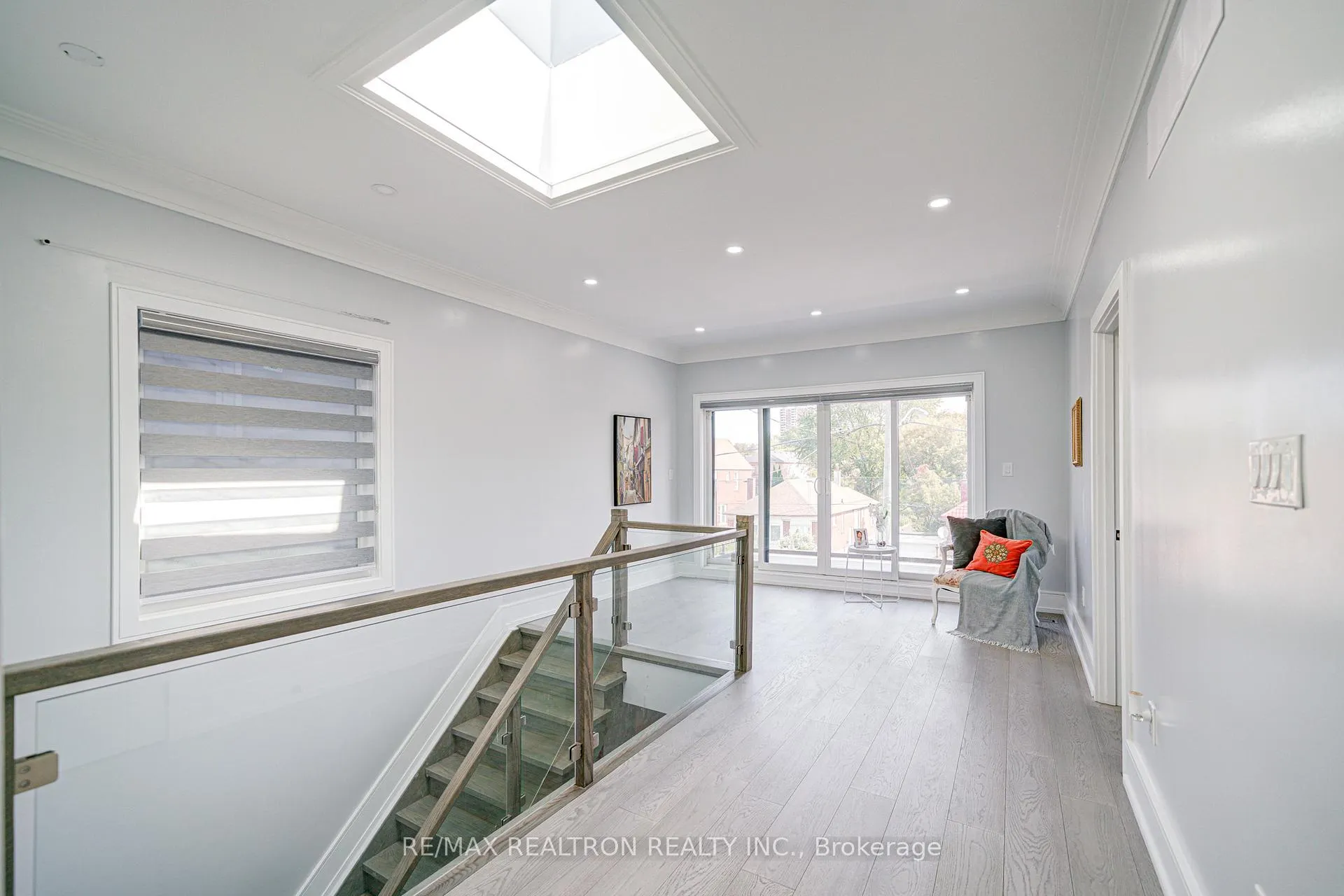 Photo 43 of 94 Wanstead Avenue, Scarborough, Oakridge — HOMEH