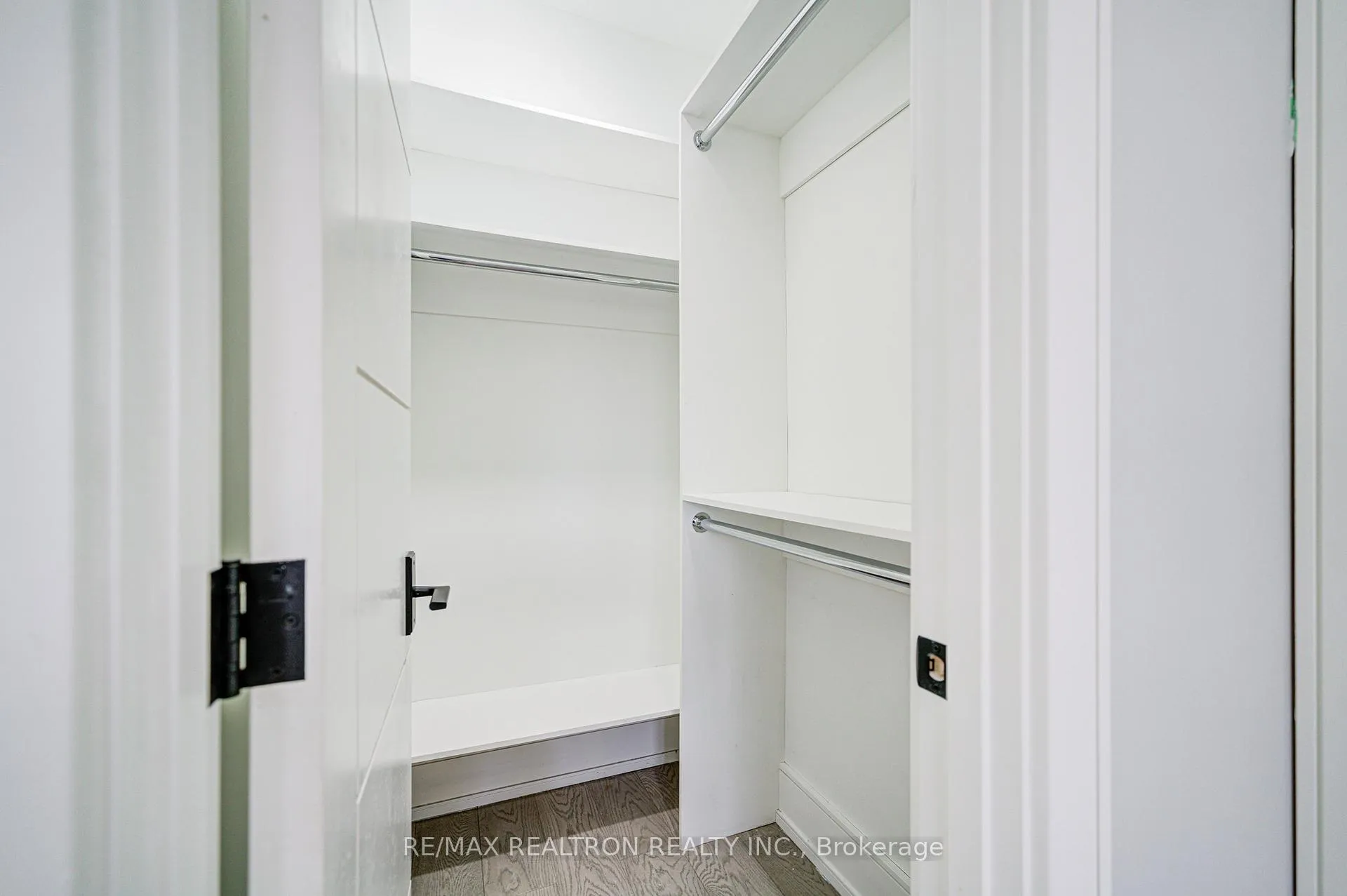 Photo 45 of 94 Wanstead Avenue, Scarborough, Oakridge — HOMEH