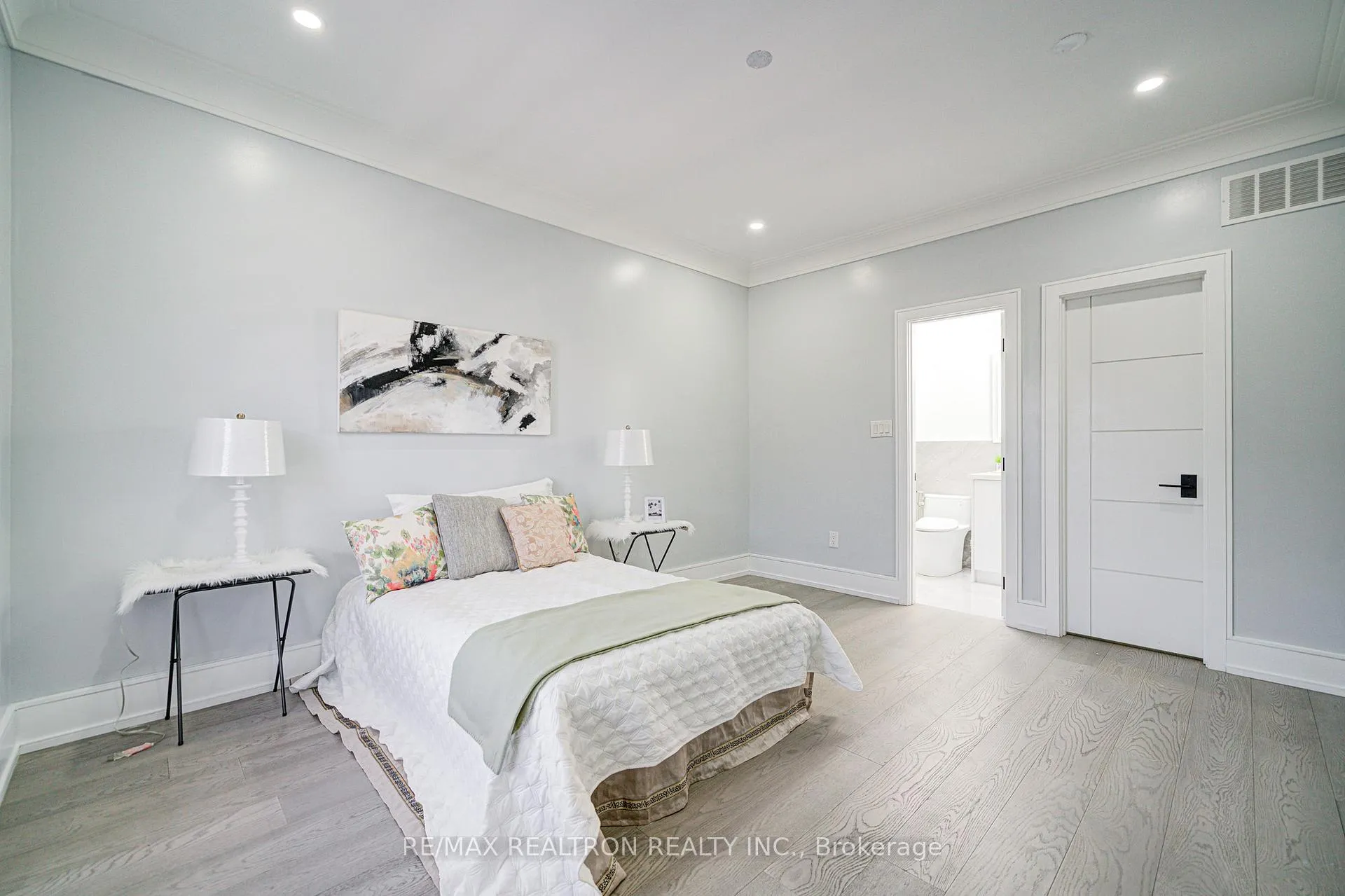 Photo 50 of 94 Wanstead Avenue, Scarborough, Oakridge — HOMEH