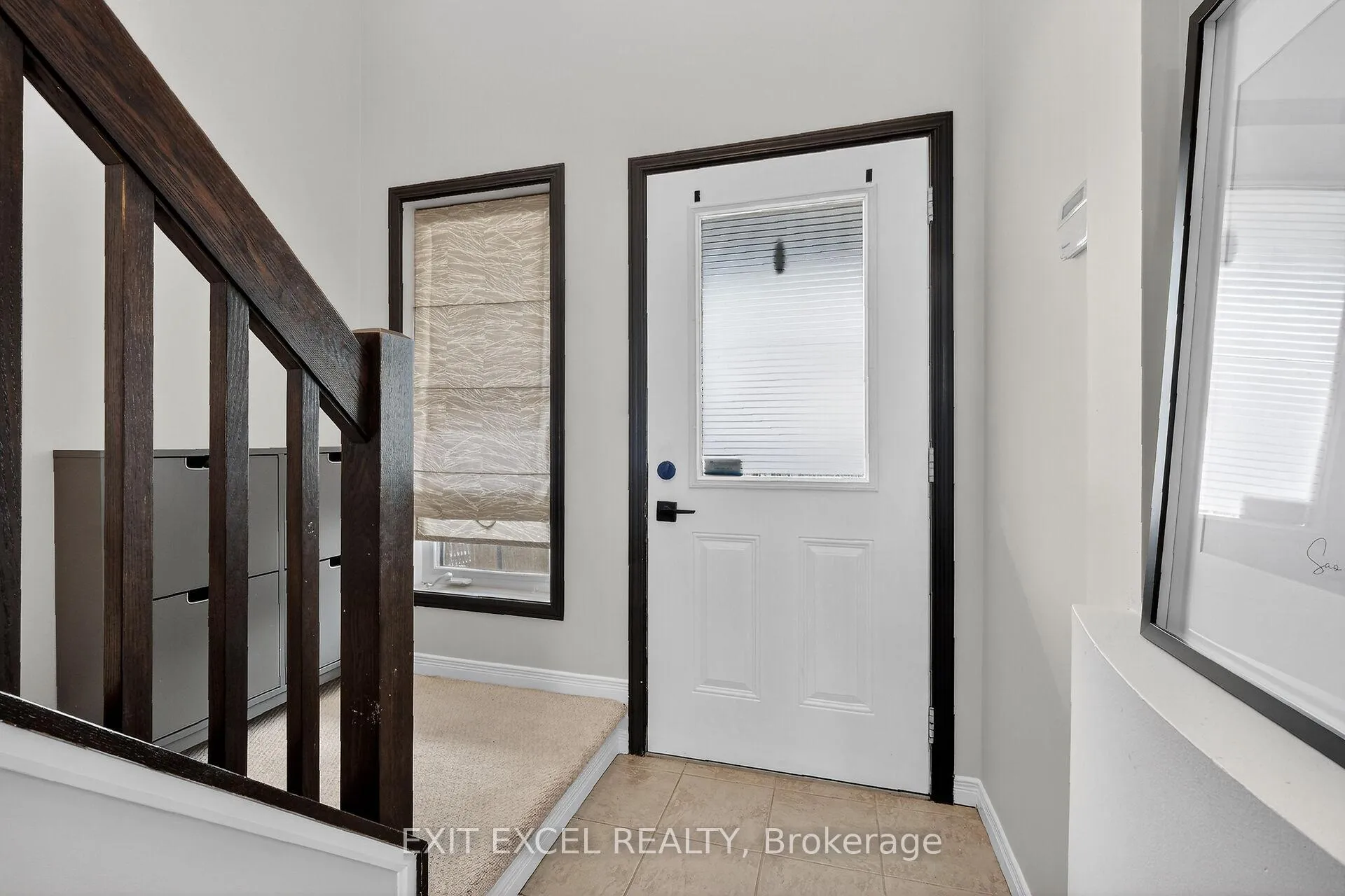 Photo 3 of 1077 Fieldfair Way, Ottawa, Notting Hill/Summerside — HOMEH