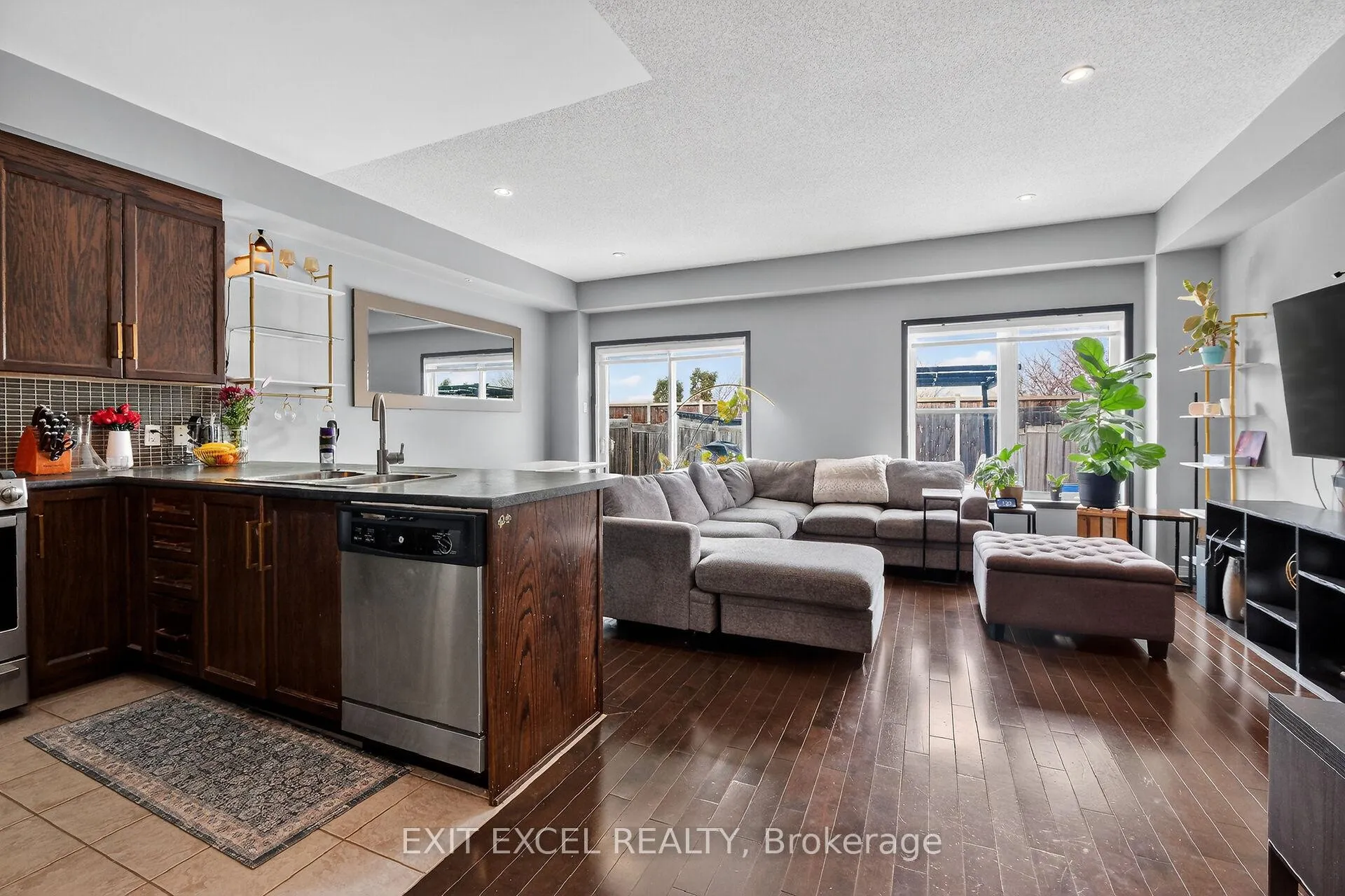 Photo 5 of 1077 Fieldfair Way, Ottawa, Notting Hill/Summerside — HOMEH