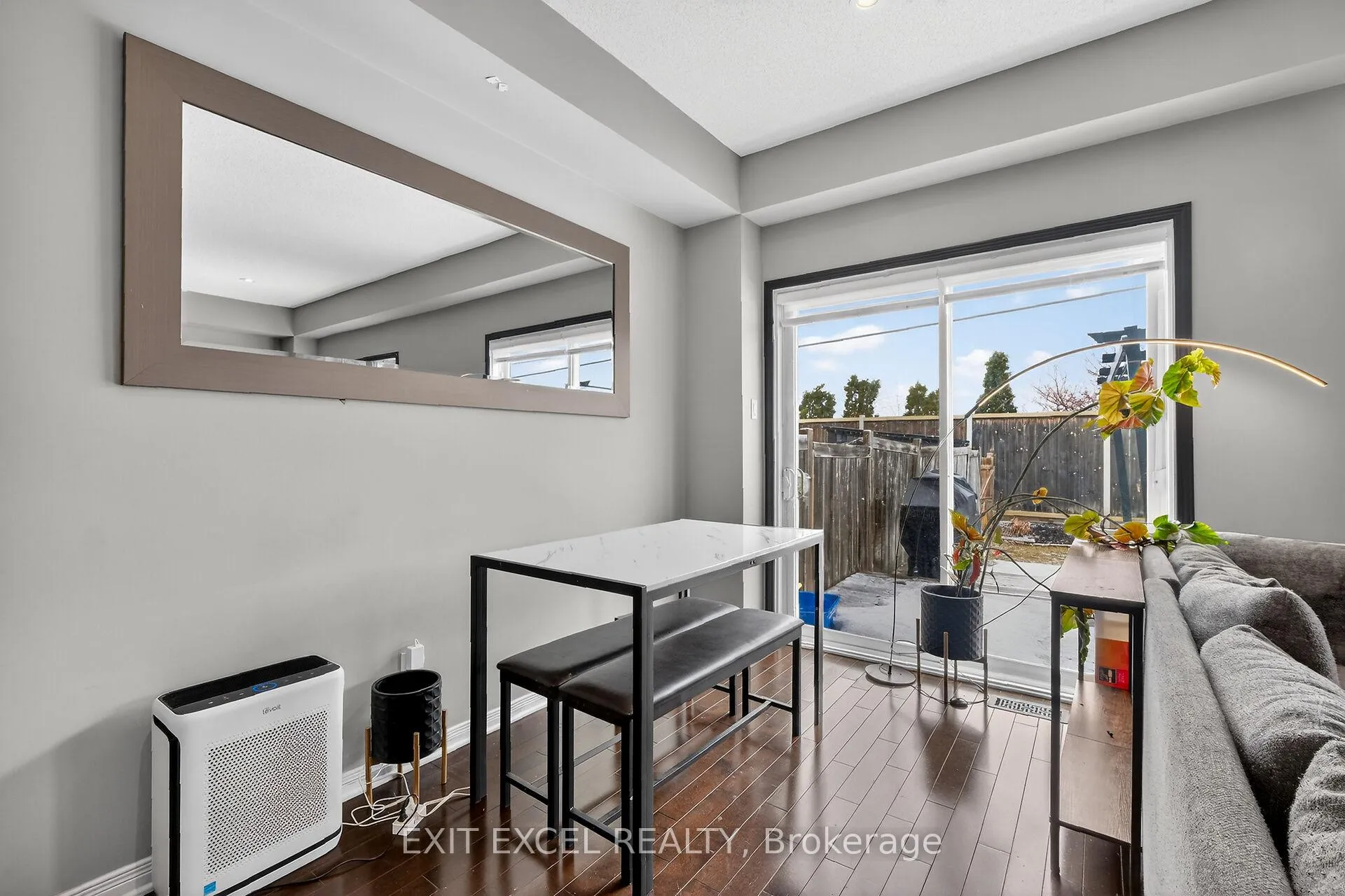 Photo 9 of 1077 Fieldfair Way, Ottawa, Notting Hill/Summerside — HOMEH
