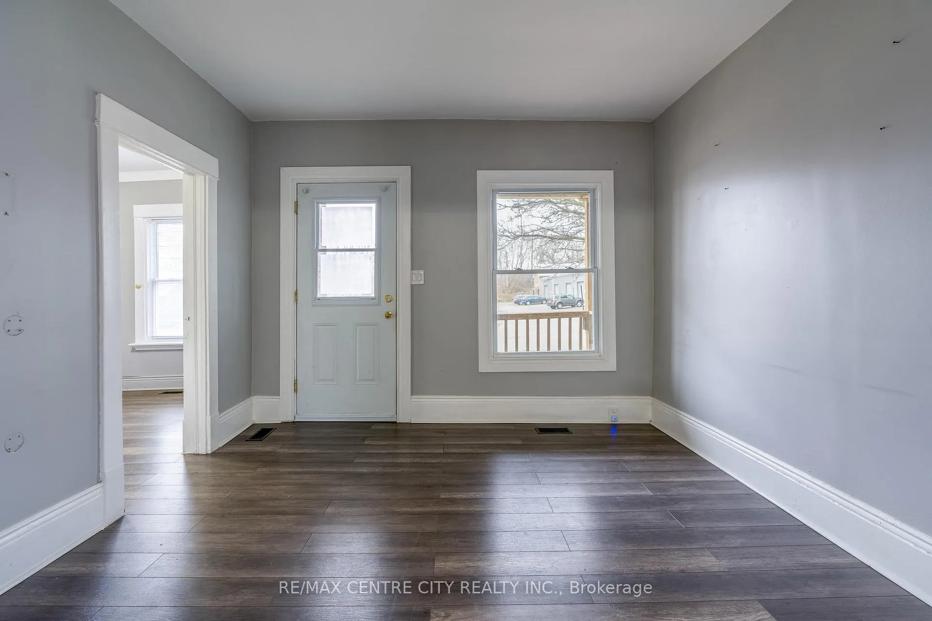 Photo 9 of 24 Bruce Street, Brantford — HOMEH