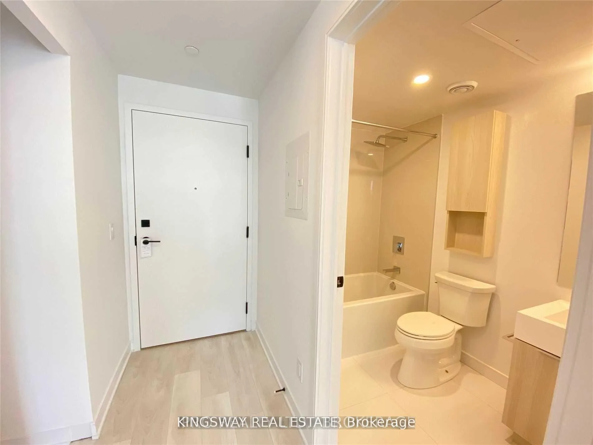 Photo 4 of Unit S803, 180 Mill Street, Toronto, Waterfront Communities — HOMEH