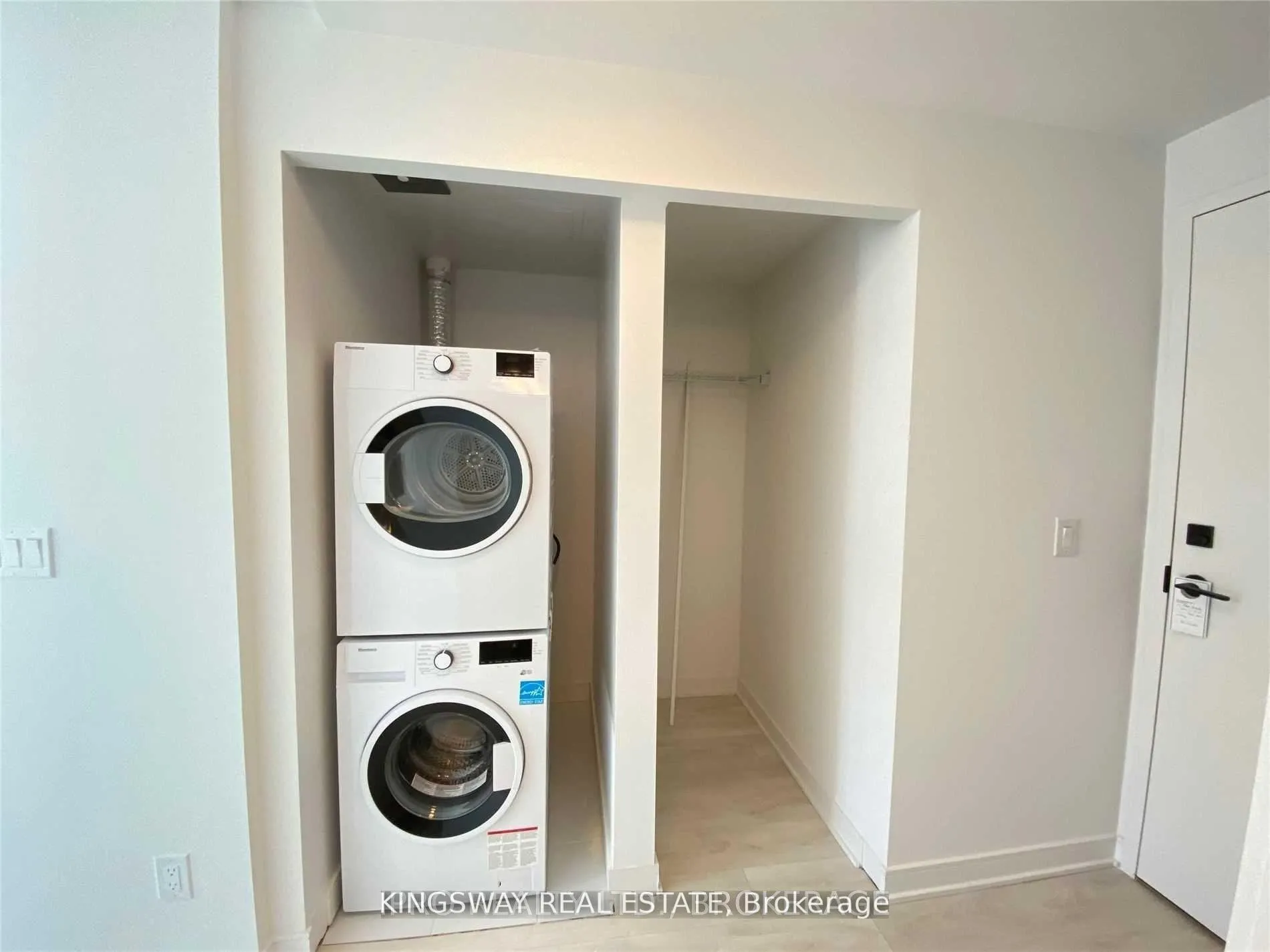 Photo 5 of Unit S803, 180 Mill Street, Toronto, Waterfront Communities — HOMEH