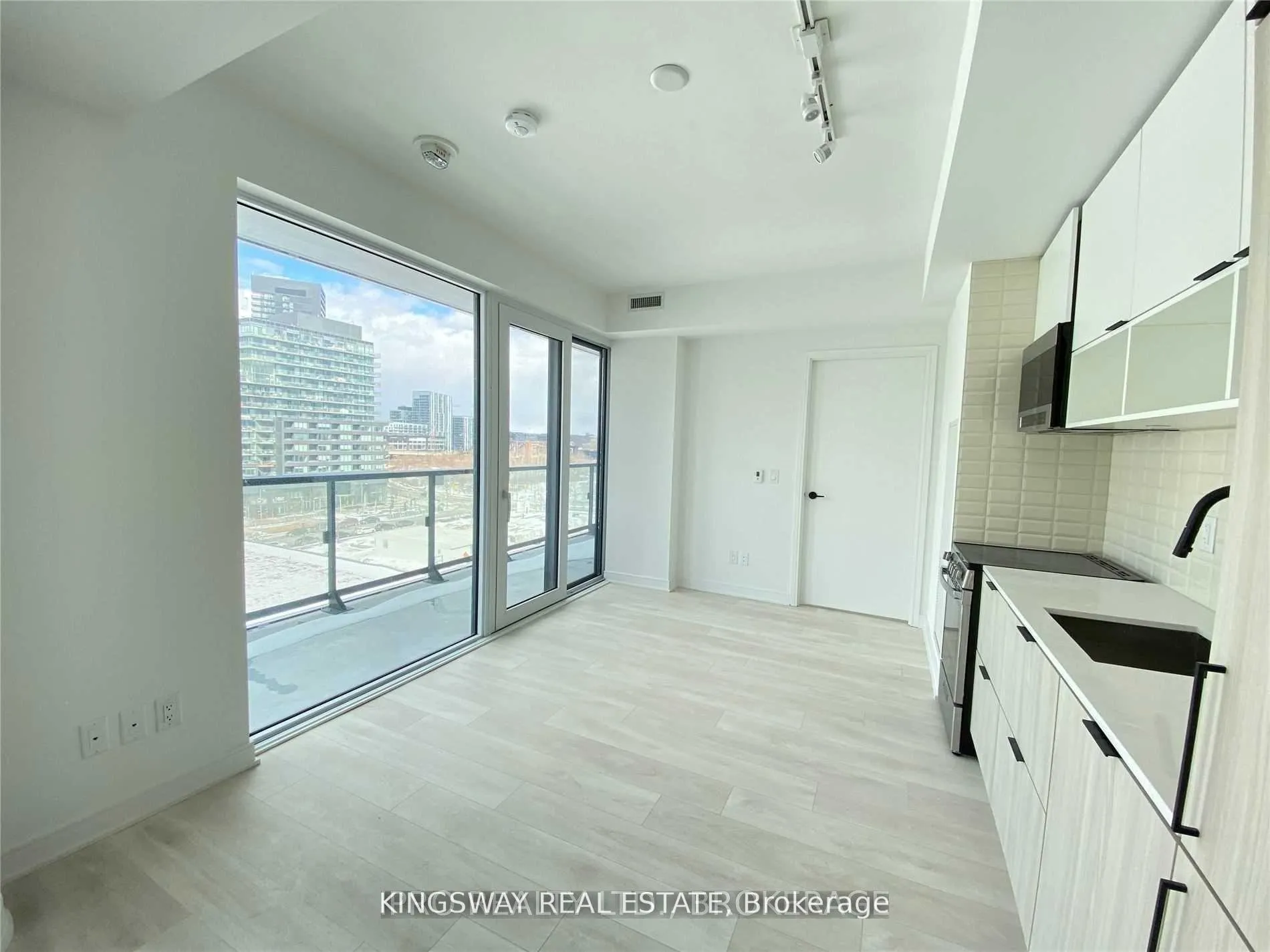 Photo 7 of Unit S803, 180 Mill Street, Toronto, Waterfront Communities — HOMEH
