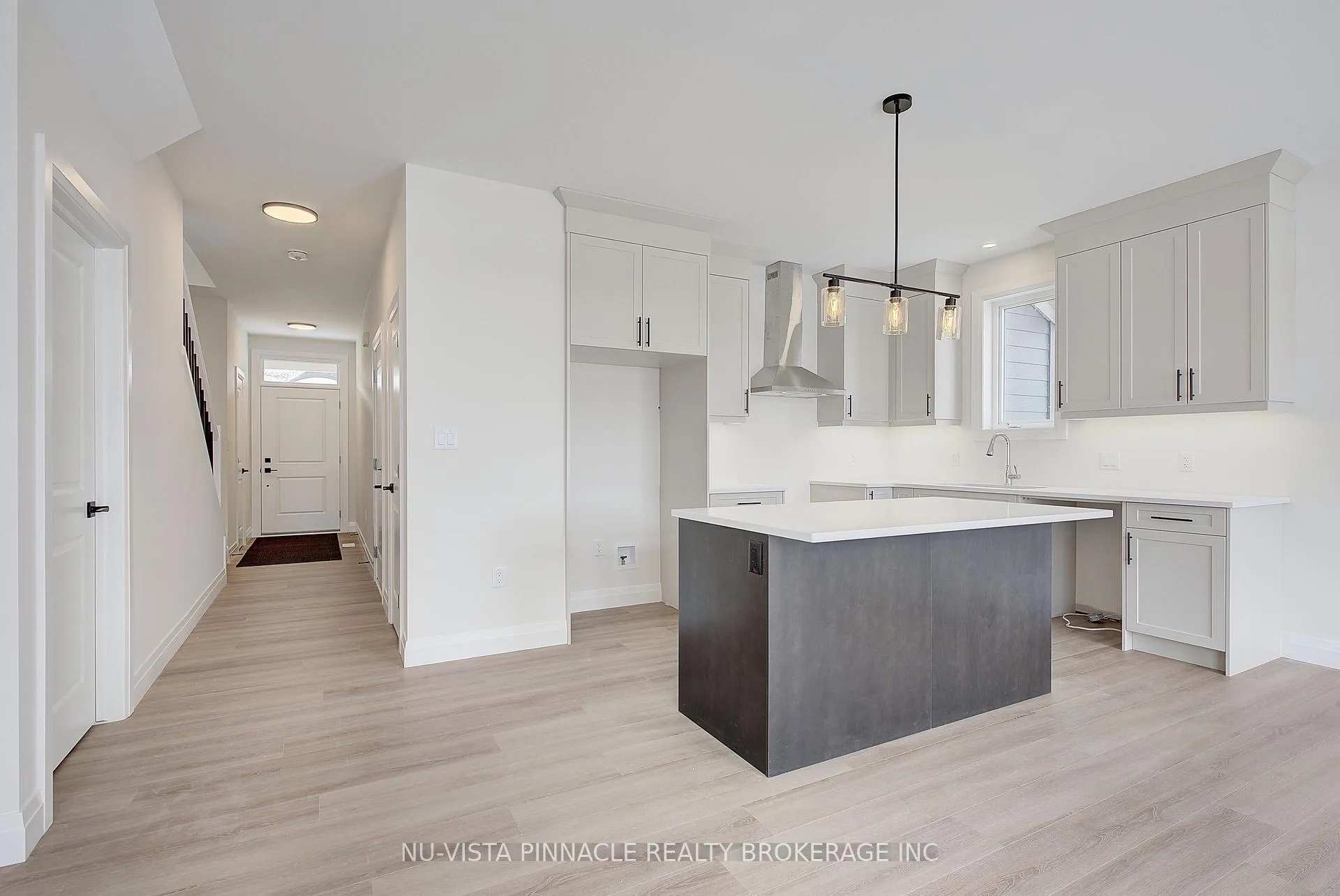 Photo 8 of 224 Bowman Drive, Middlesex Centre, Ilderton — HOMEH