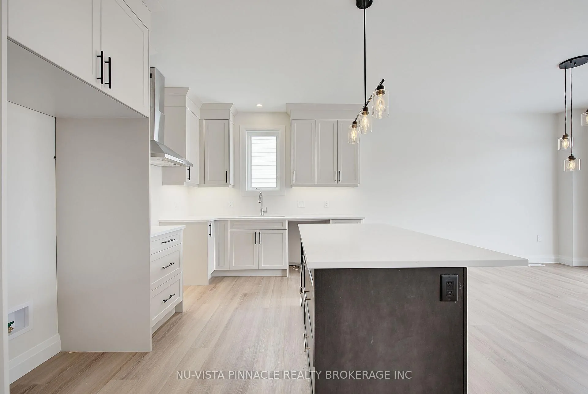 Photo 9 of 224 Bowman Drive, Middlesex Centre, Ilderton — HOMEH