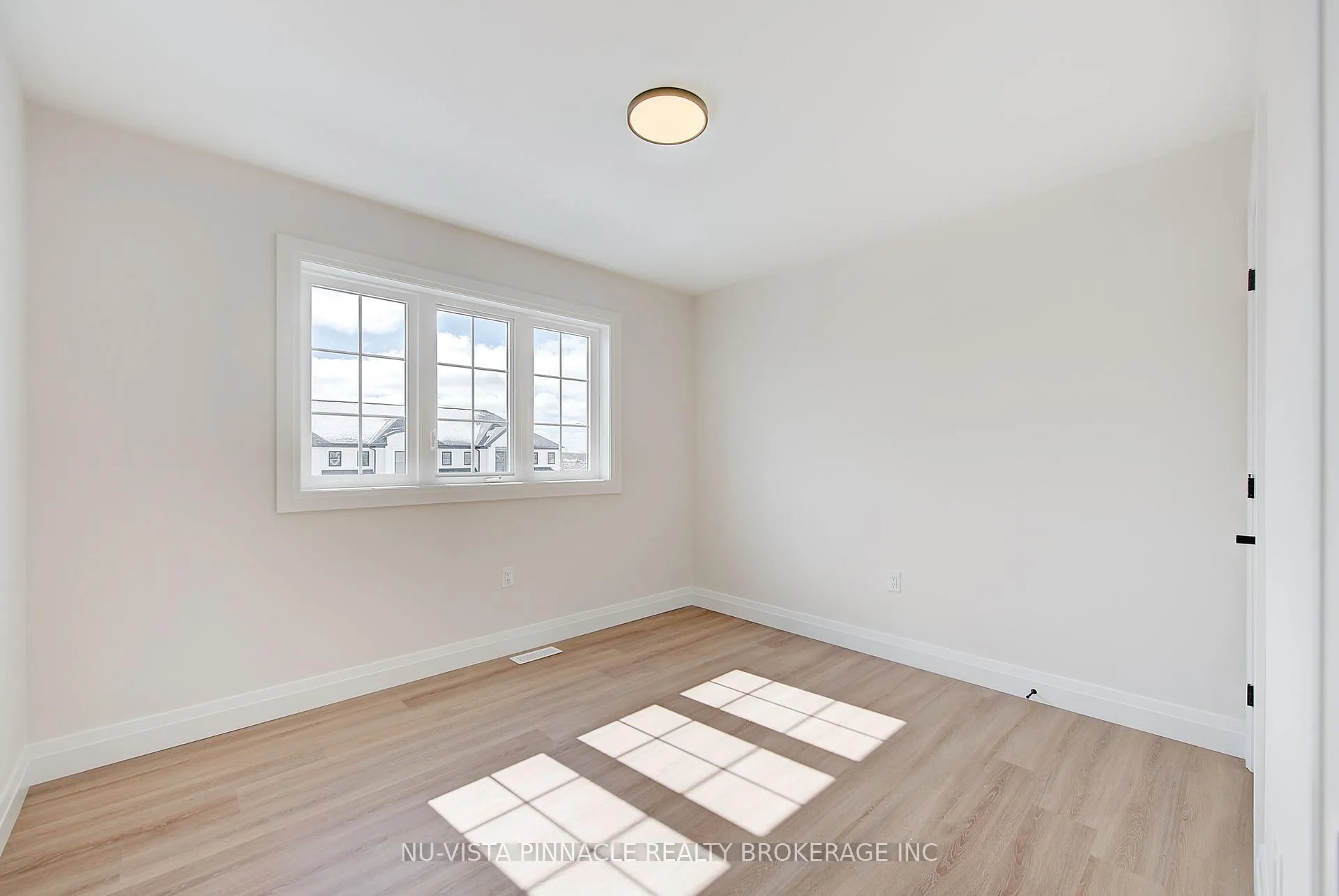 Photo 29 of 224 Bowman Drive, Middlesex Centre, Ilderton — HOMEH