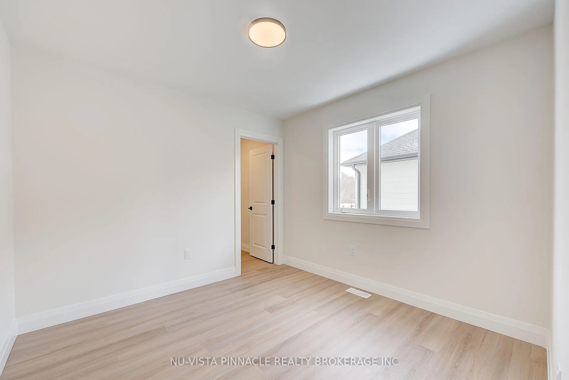 Photo 30 of 224 Bowman Drive, Middlesex Centre, Ilderton — HOMEH