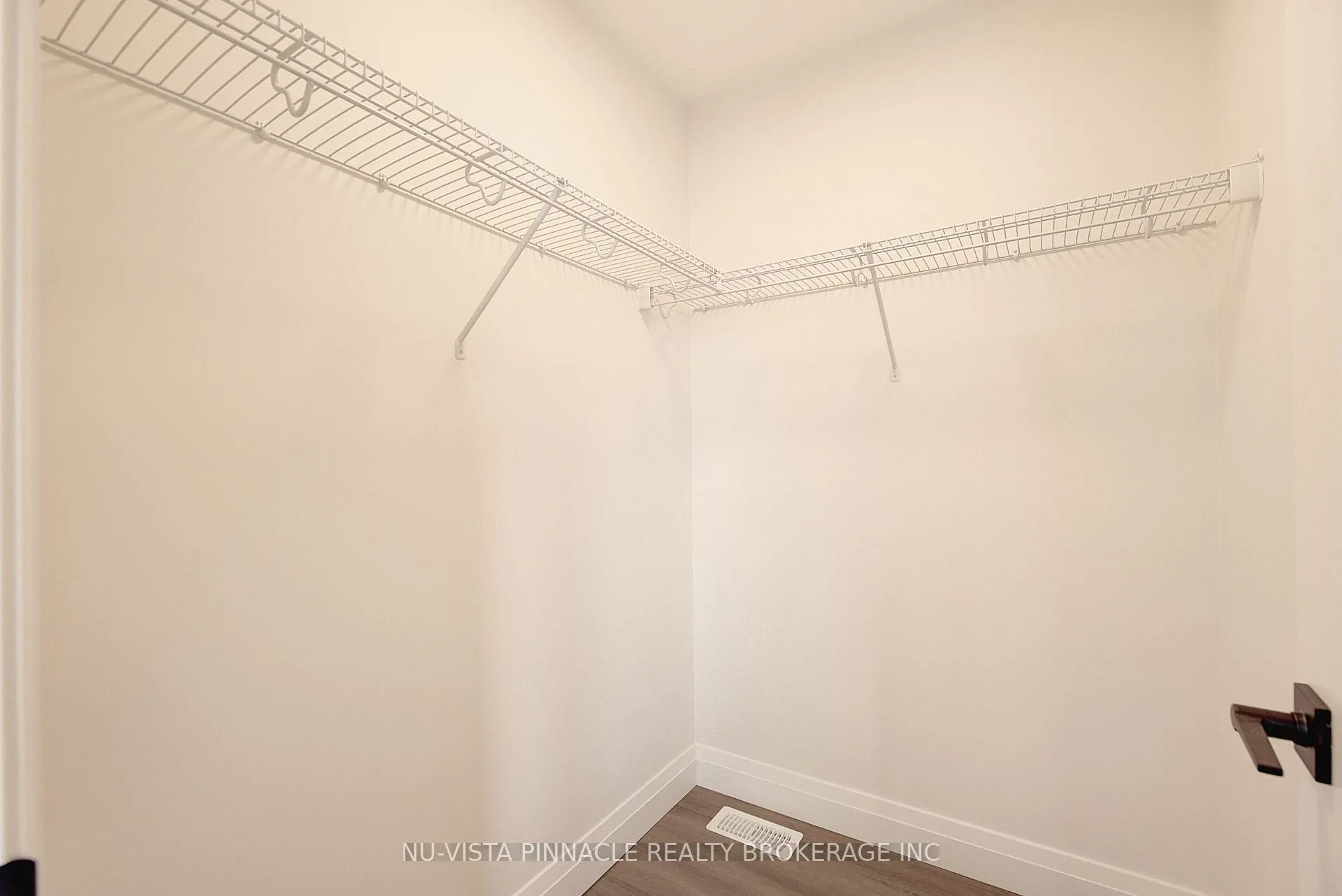 Photo 31 of 224 Bowman Drive, Middlesex Centre, Ilderton — HOMEH