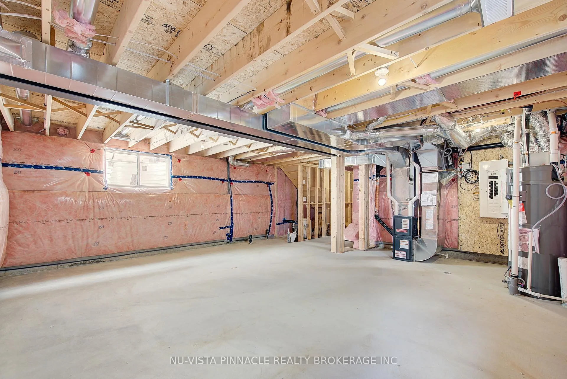 Photo 36 of 224 Bowman Drive, Middlesex Centre, Ilderton — HOMEH