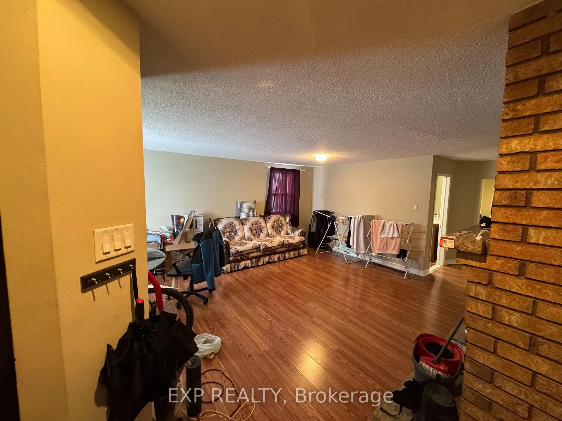 Photo 2 of Unit Unit 1, 72 Barrette Street, Ottawa, Vanier — HOMEH