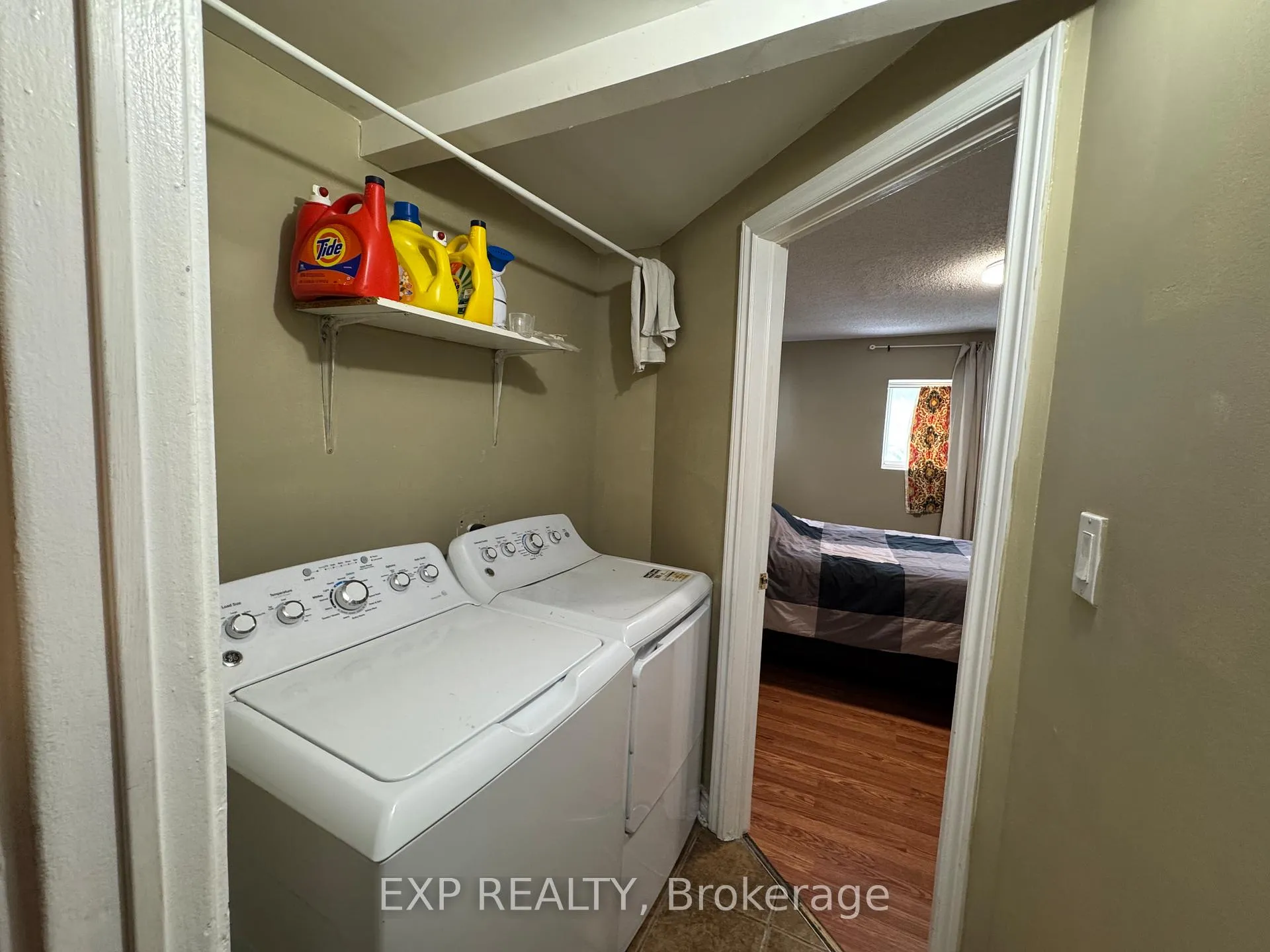 Photo 13 of Unit Unit 1, 72 Barrette Street, Ottawa, Vanier — HOMEH