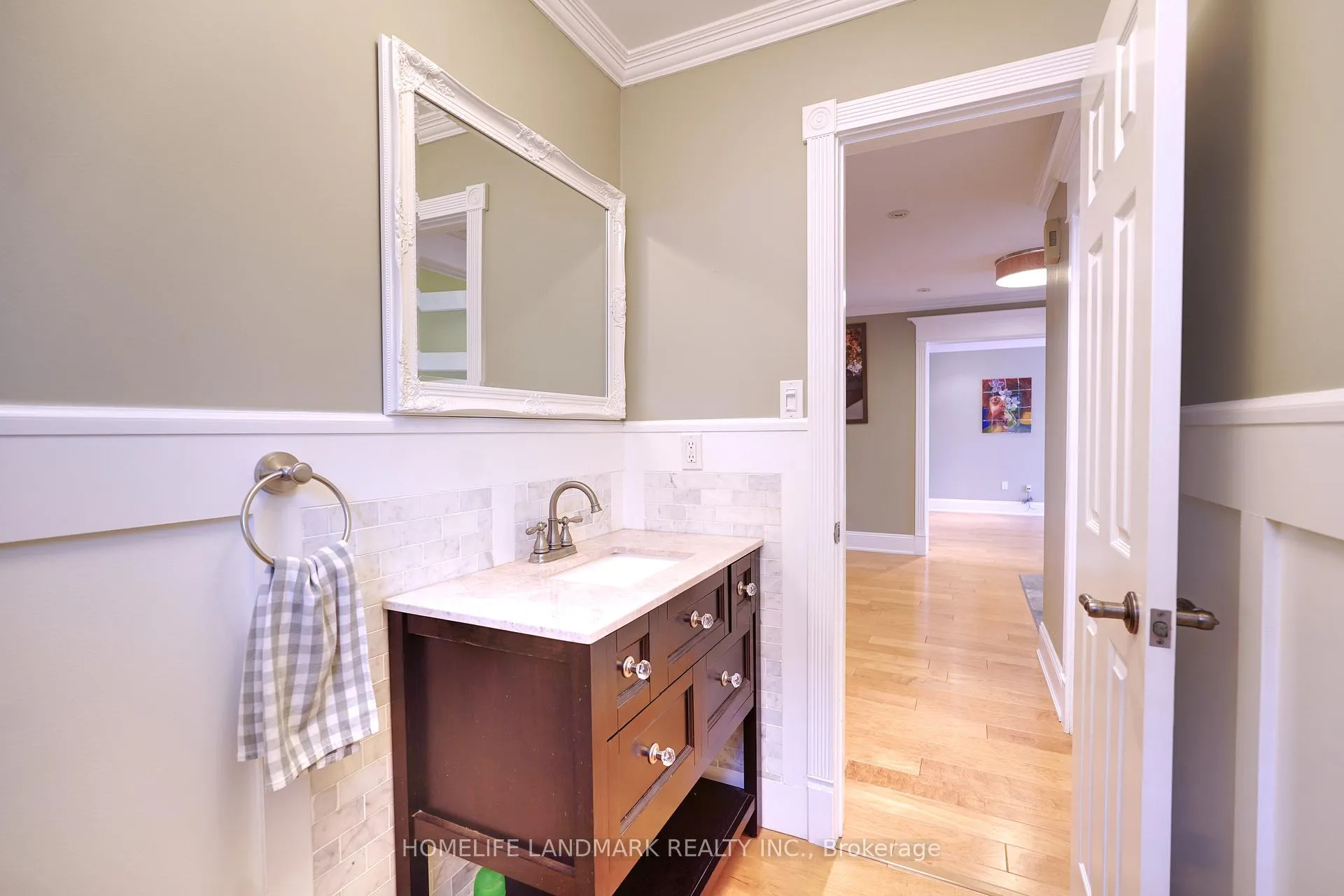 Photo 12 of 10 Lehman Crescent, Markham, Markham Village — HOMEH