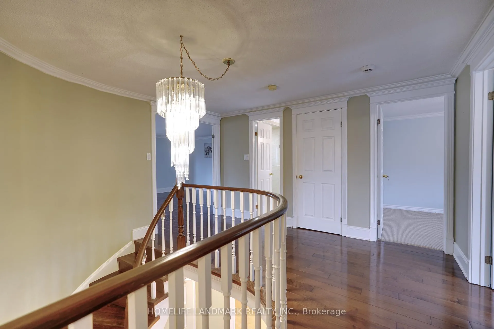 Photo 14 of 10 Lehman Crescent, Markham, Markham Village — HOMEH