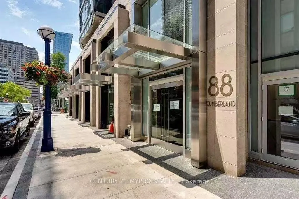 Front of Unit 1009, 88 Cumberland Street