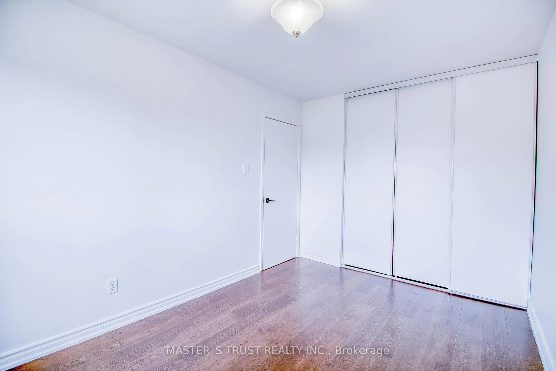 Photo 17 of Unit 1, 900 Central Park Drive, Brampton, Northgate — HOMEH