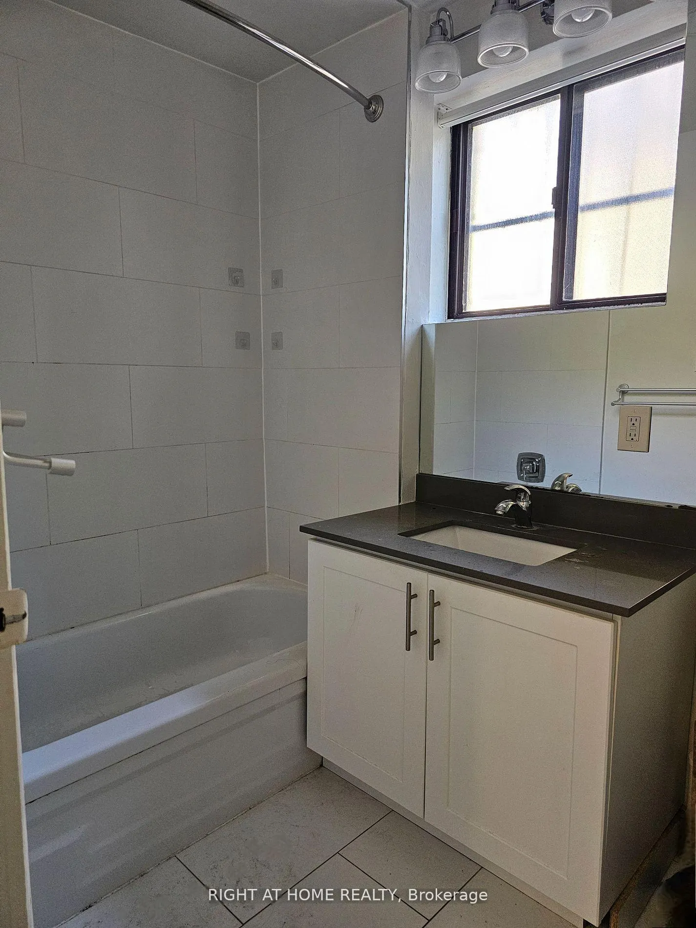 Photo 17 of Unit 105, 72 Wellesley Street E, Toronto, Church-Yonge Corridor — HOMEH