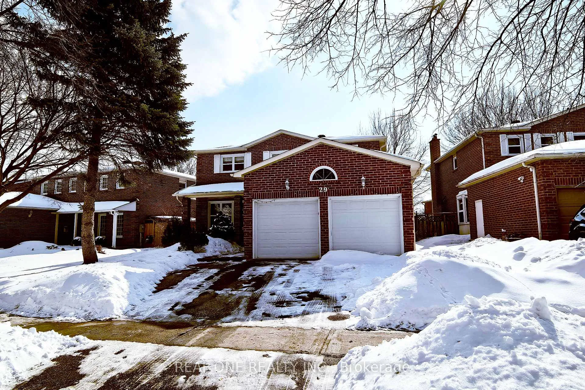 Photo 2 of 29 Hemlock Drive, Markham, Raymerville — HOMEH