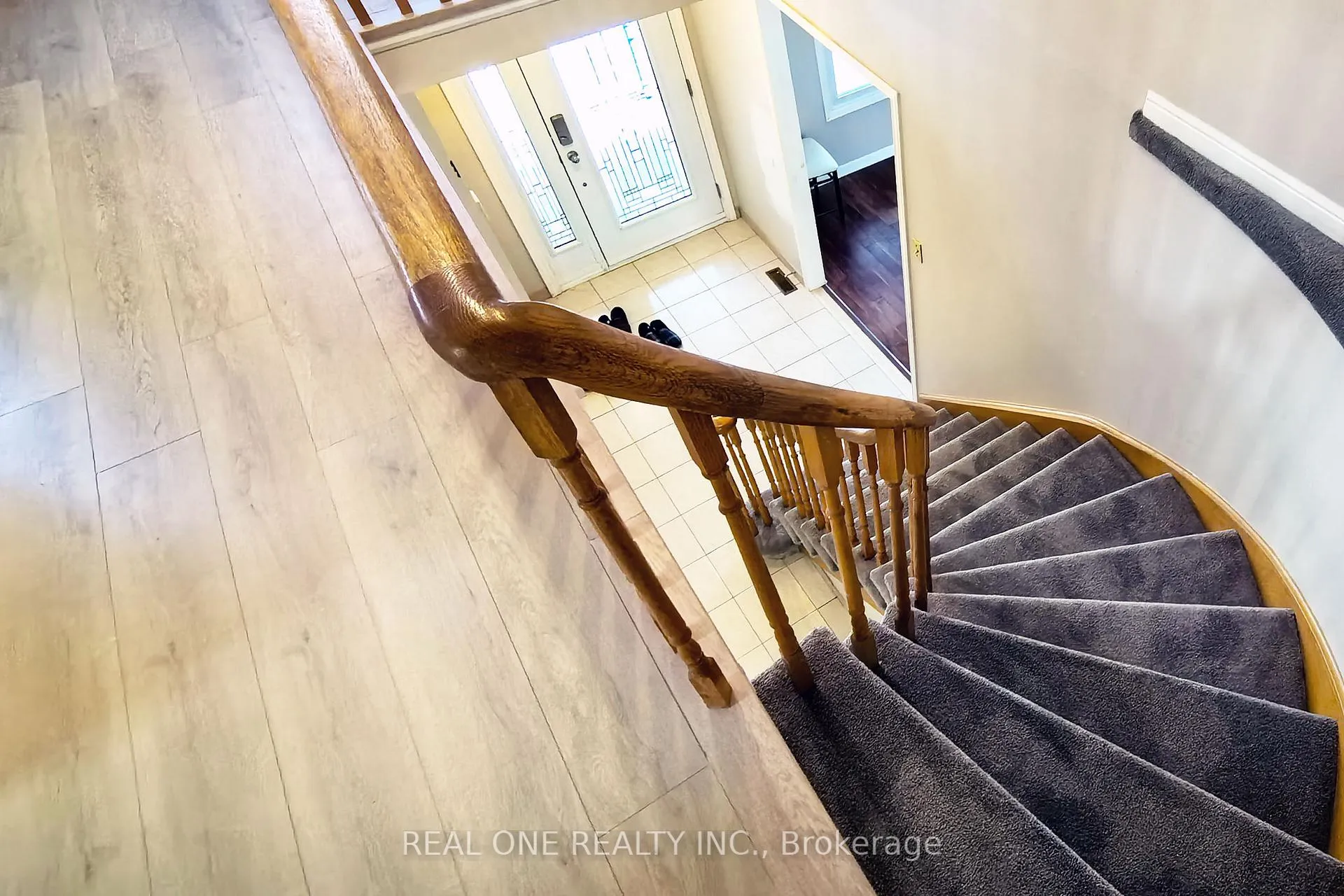 Photo 18 of 29 Hemlock Drive, Markham, Raymerville — HOMEH