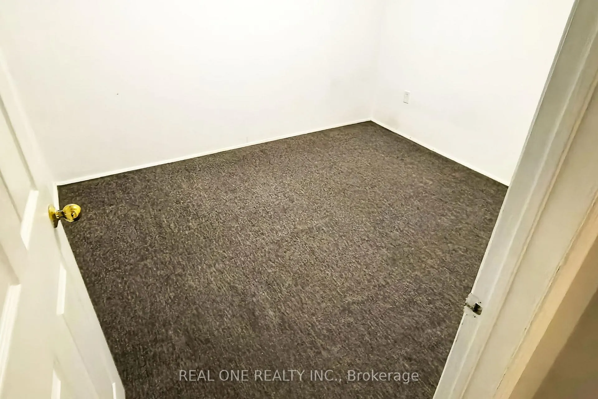 Photo 35 of 29 Hemlock Drive, Markham, Raymerville — HOMEH
