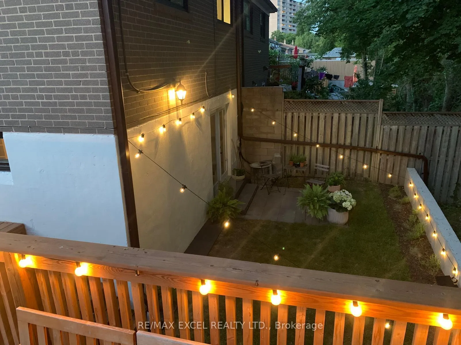 Photo 12 of Unit Main, 17 Avis Crescent, Toronto, O'Connor-Parkview — HOMEH