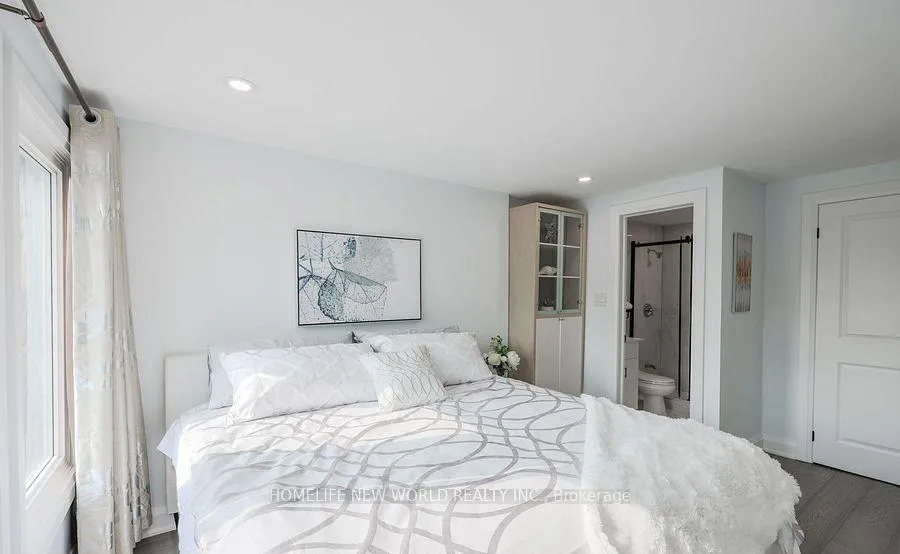 Photo 13 of 22 Middleton Court, Markham, Milliken Mills West — HOMEH