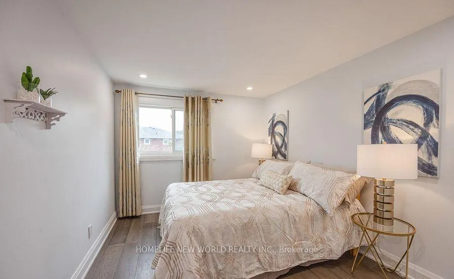 Photo 18 of 22 Middleton Court, Markham, Milliken Mills West — HOMEH