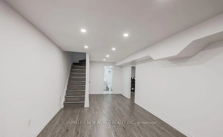 Photo 19 of 22 Middleton Court, Markham, Milliken Mills West — HOMEH