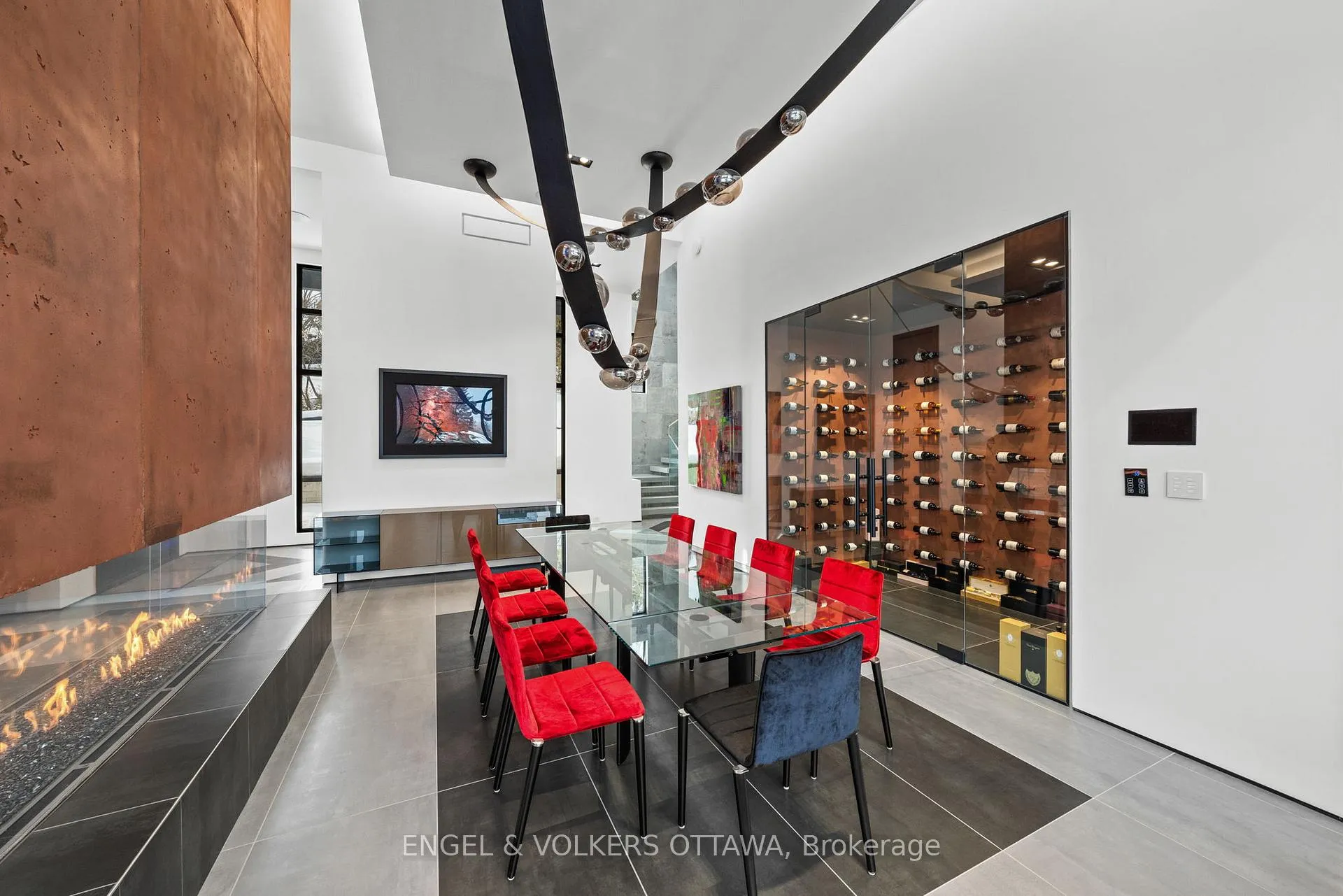 Photo 8 of 1 Delong Drive, Ottawa, Rothwell Heights — HOMEH