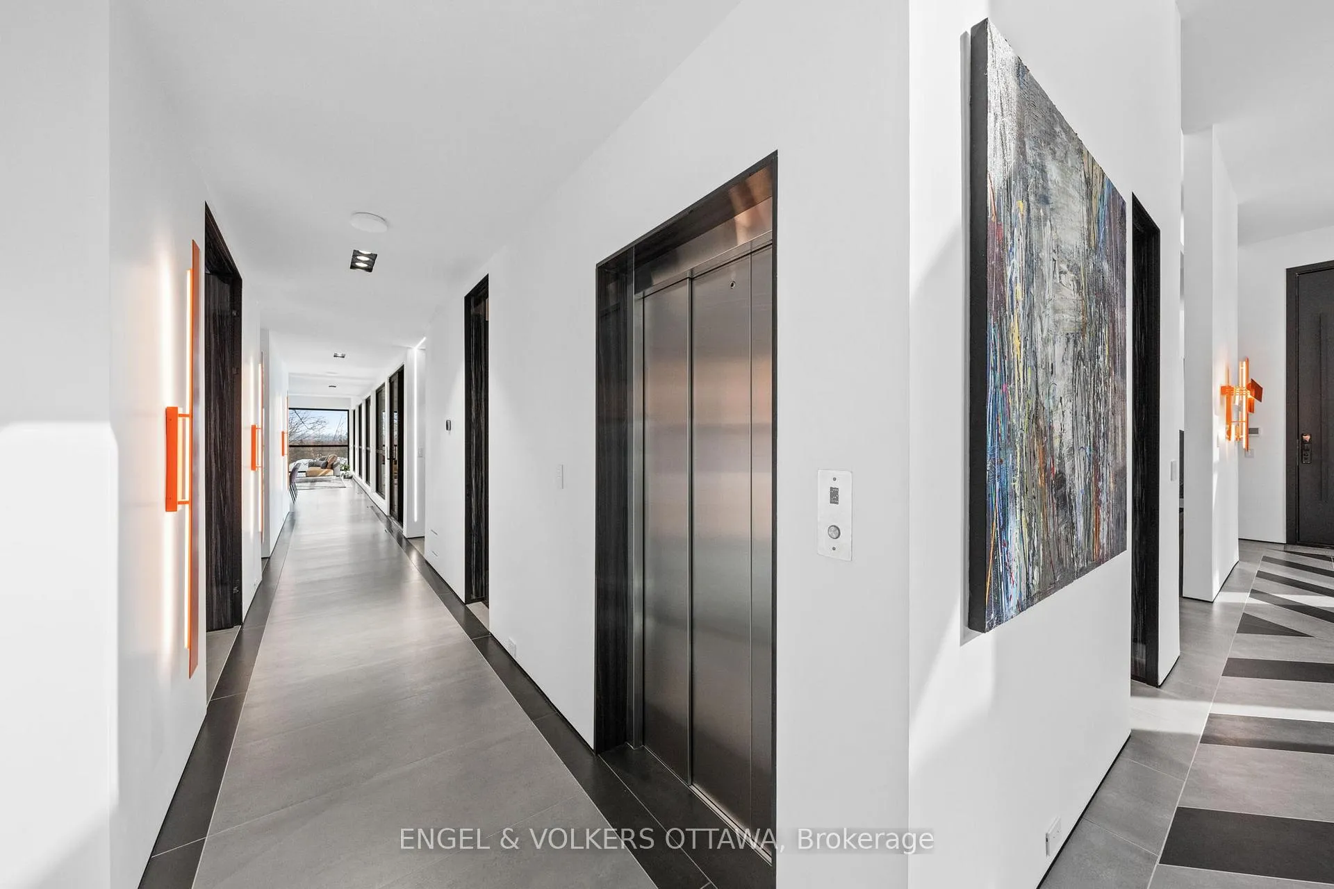 Photo 14 of 1 Delong Drive, Ottawa, Rothwell Heights — HOMEH