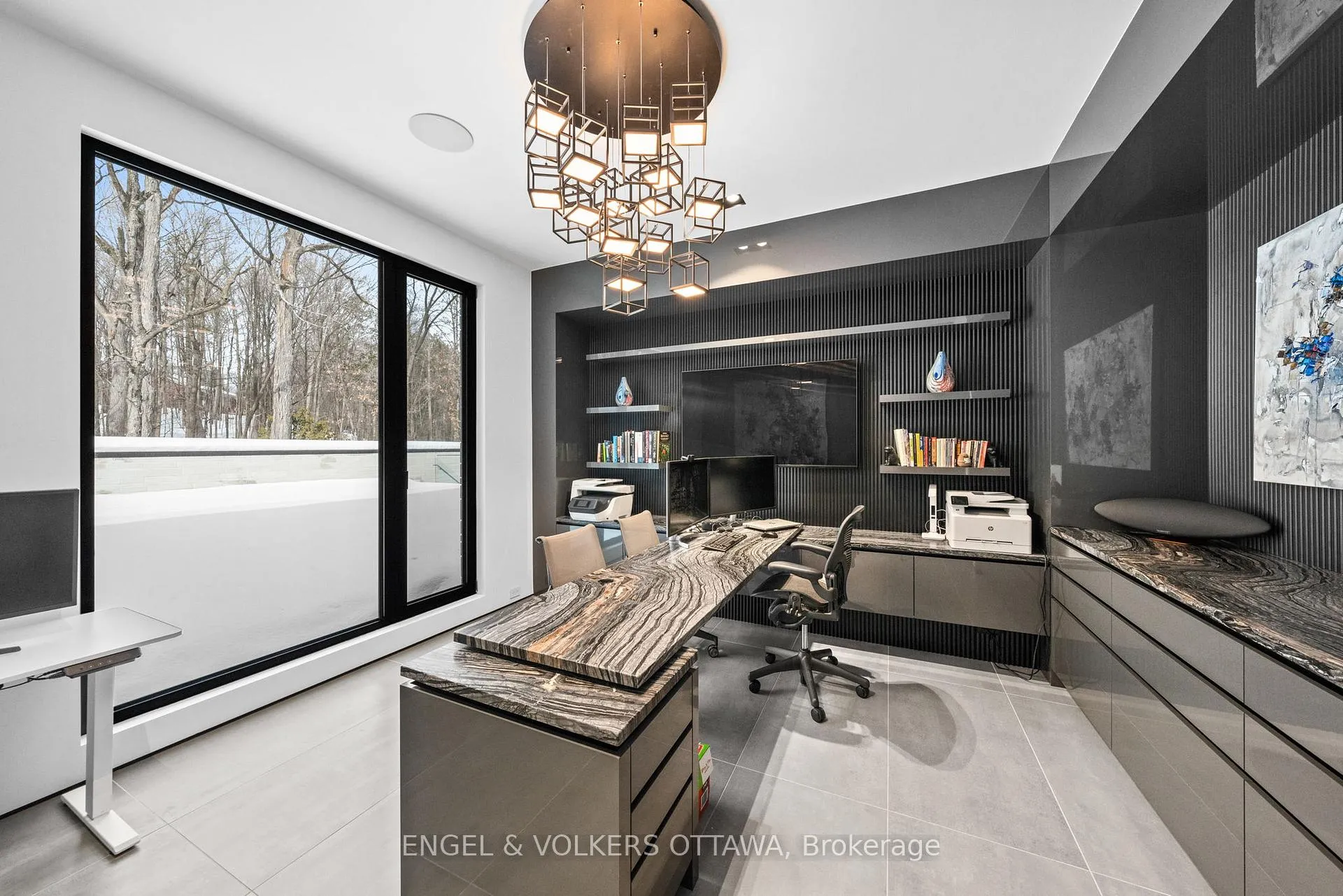 Photo 19 of 1 Delong Drive, Ottawa, Rothwell Heights — HOMEH