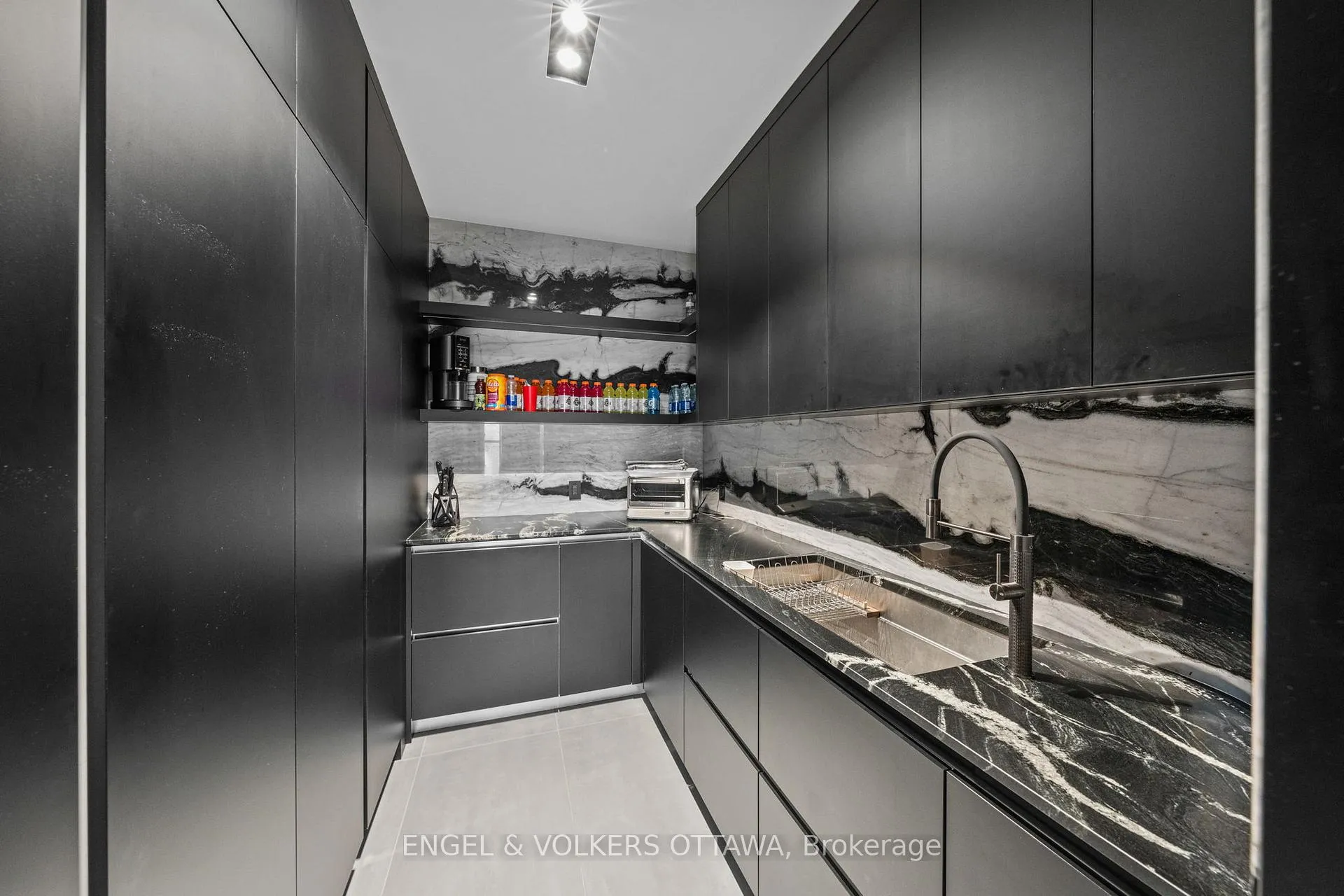 Photo 29 of 1 Delong Drive, Ottawa, Rothwell Heights — HOMEH