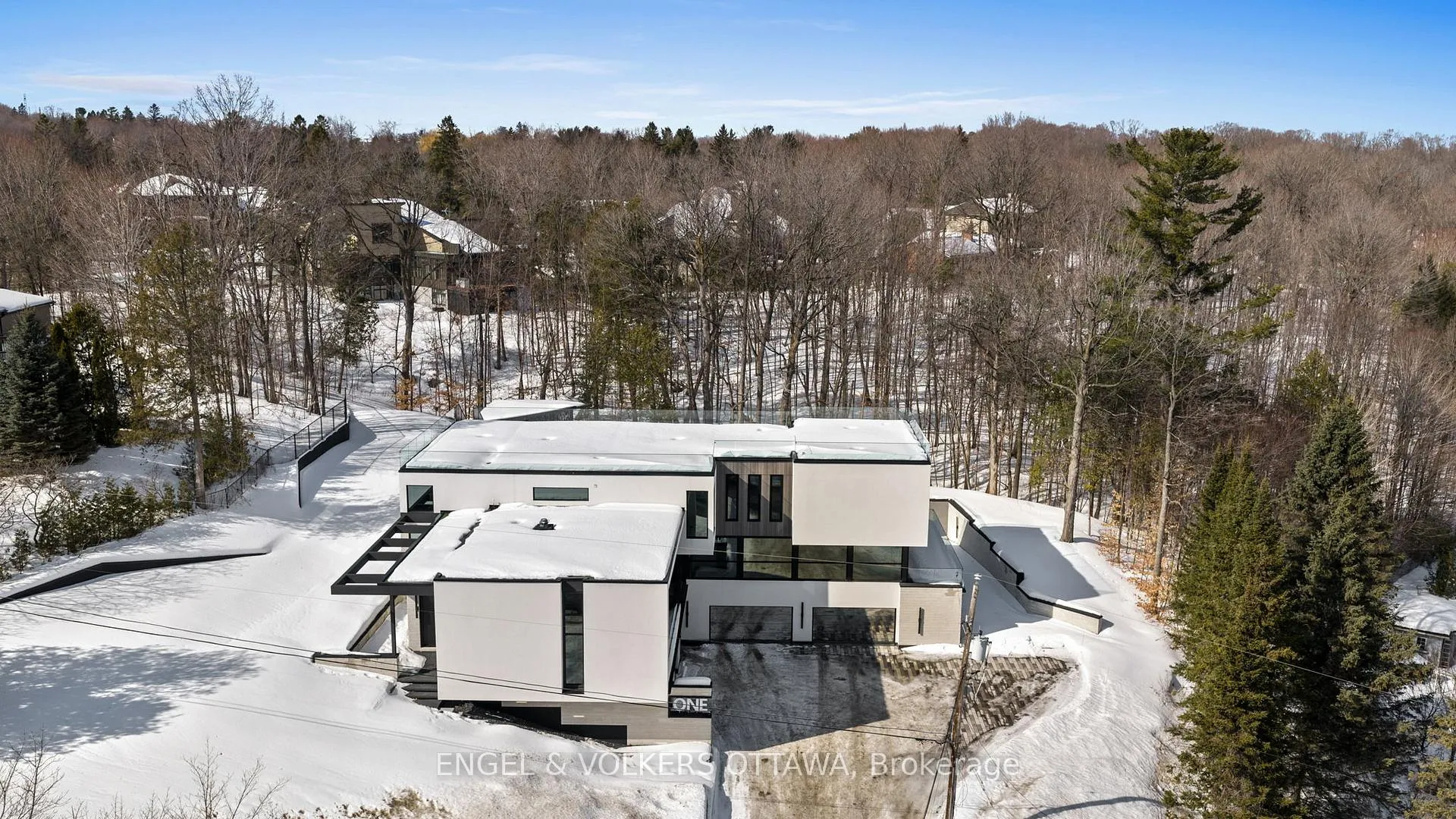 Photo 54 of 1 Delong Drive, Ottawa, Rothwell Heights — HOMEH