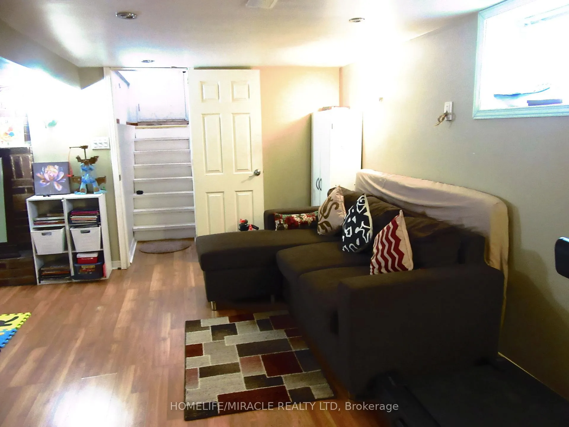 Photo 17 of 52 Birchmount Road, Scarborough, Birchcliffe-Cliffside — HOMEH