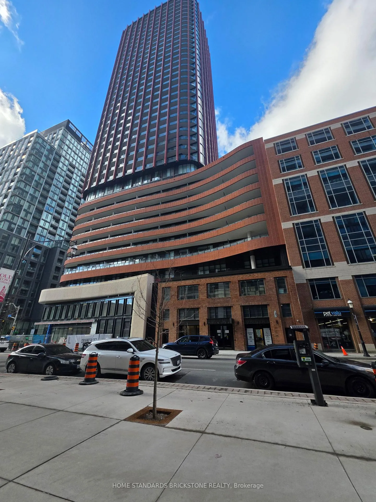 Photo 1 of Unit 2007, 180 Front Street E, Toronto, Moss Park — HOMEH