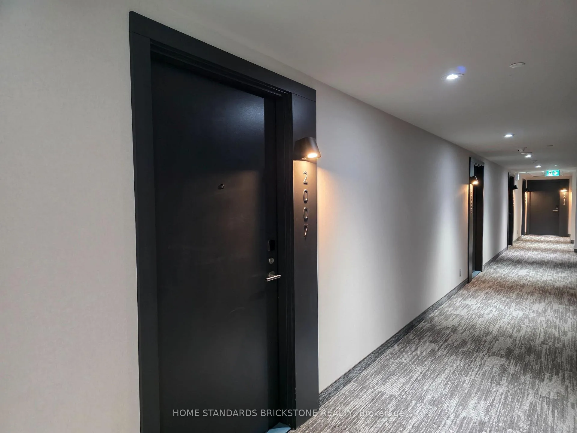 Photo 3 of Unit 2007, 180 Front Street E, Toronto, Moss Park — HOMEH
