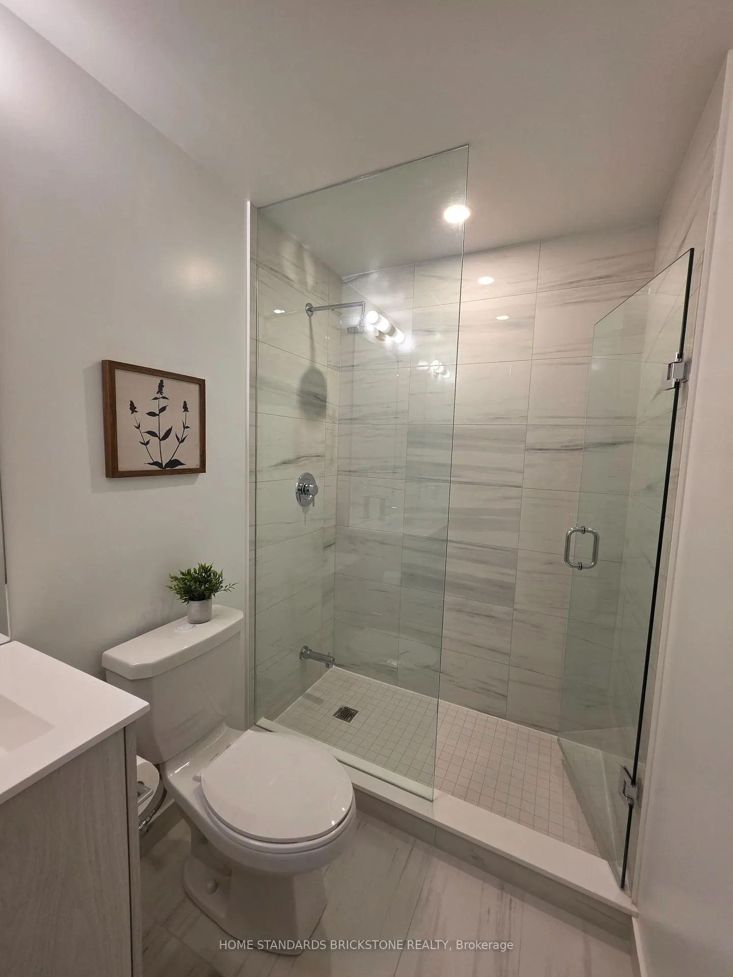 Photo 18 of Unit 2007, 180 Front Street E, Toronto, Moss Park — HOMEH