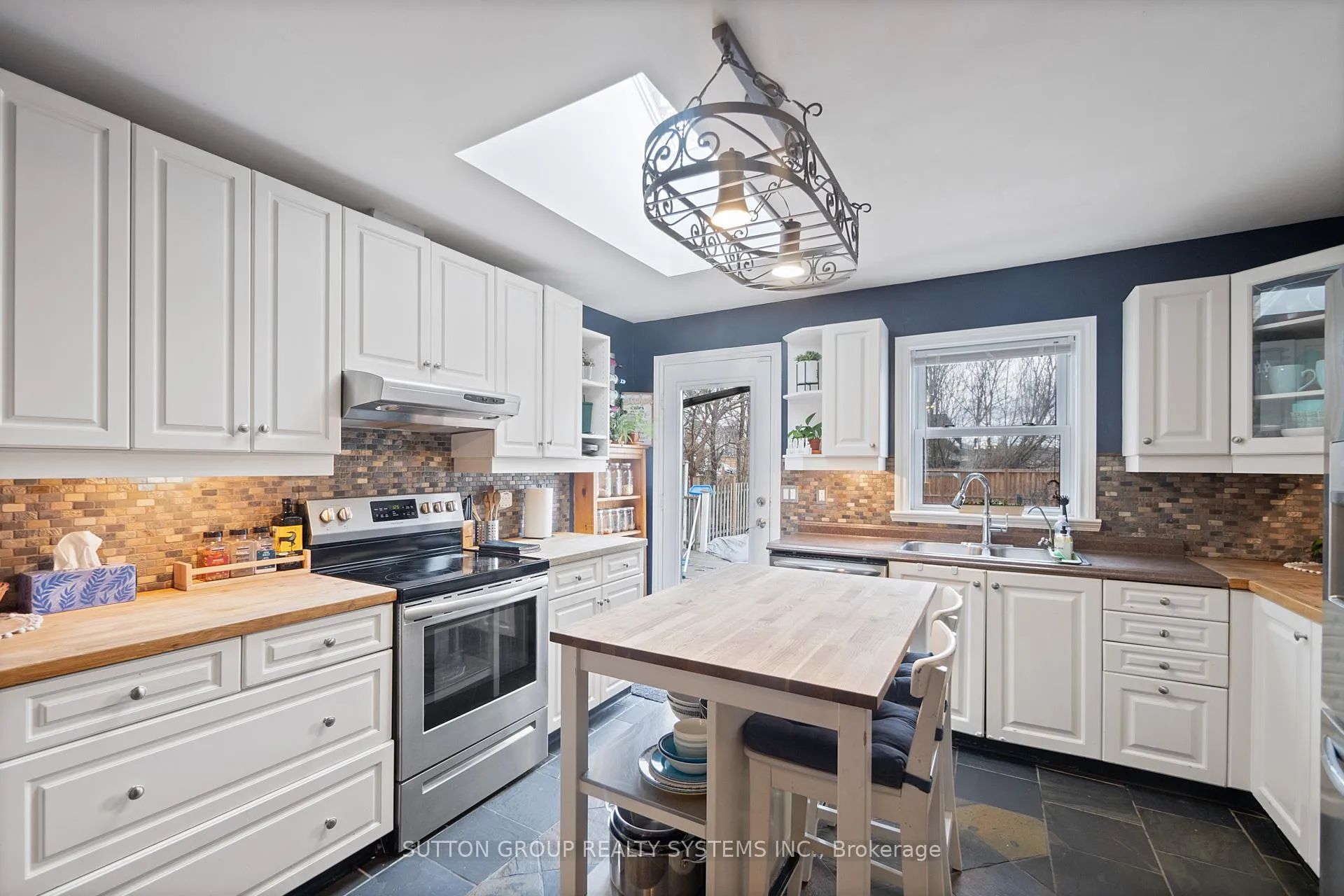 Photo 20 of 2399 Glenwood School Drive, Burlington, Freeman — HOMEH