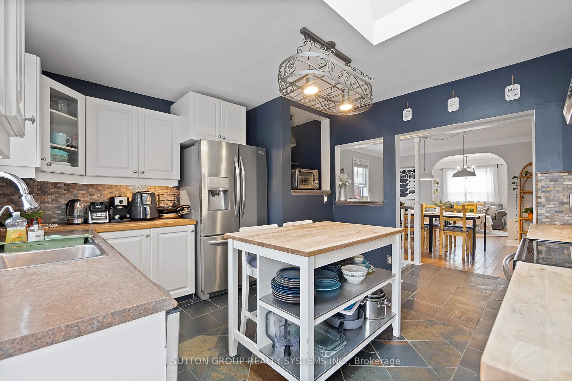 Photo 23 of 2399 Glenwood School Drive, Burlington, Freeman — HOMEH