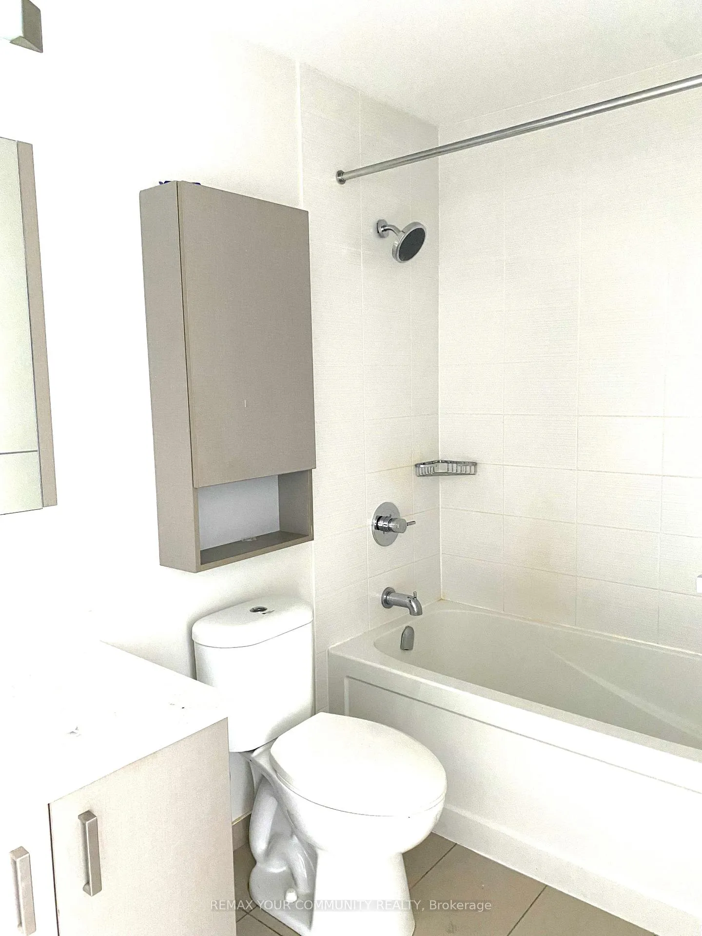 Photo 11 of Unit 625, 28 Uptown Drive, Markham, Unionville — HOMEH