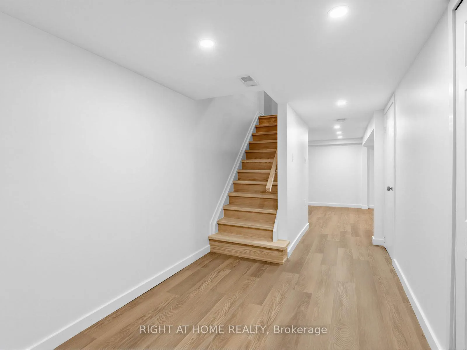 Photo 22 of 68 Glenforest Road, Toronto, Lawrence Park North — HOMEH