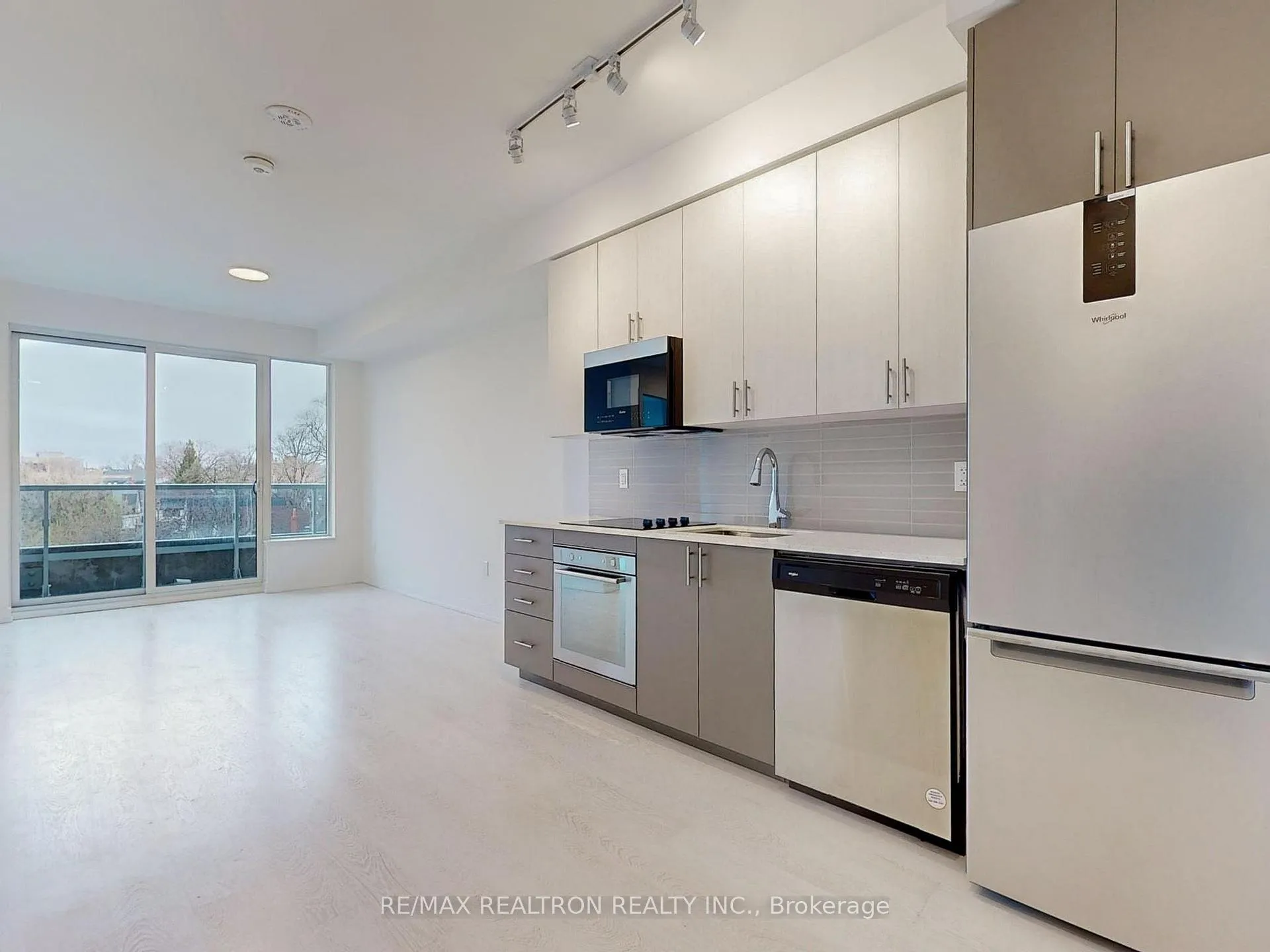 Photo 3 of Unit 512, 415 Main Street W, Hamilton, Kirkendall — HOMEH