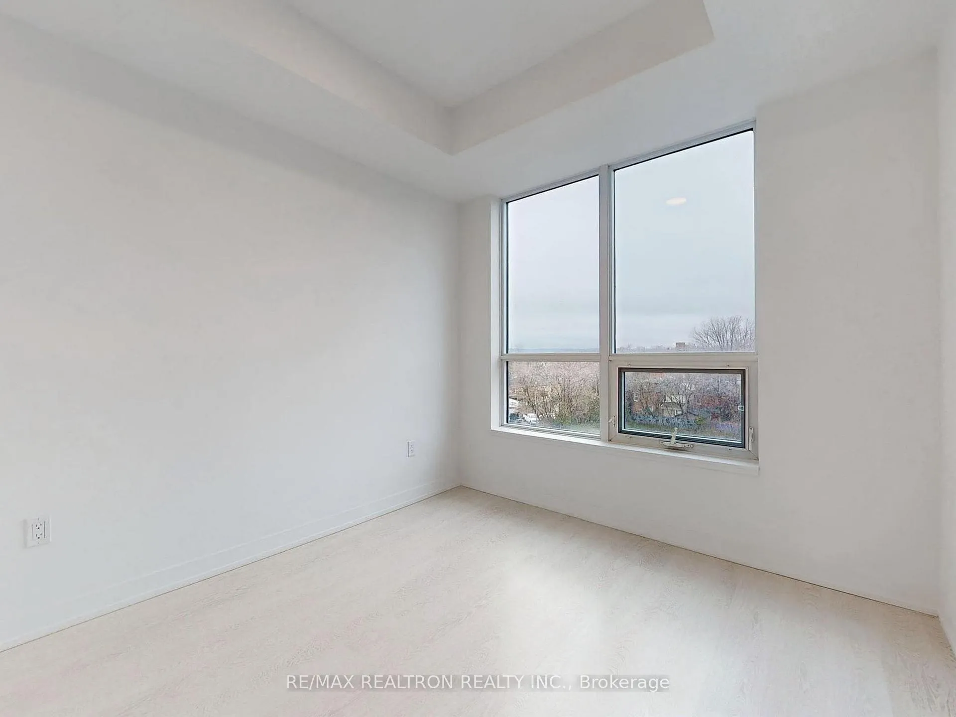Photo 14 of Unit 512, 415 Main Street W, Hamilton, Kirkendall — HOMEH
