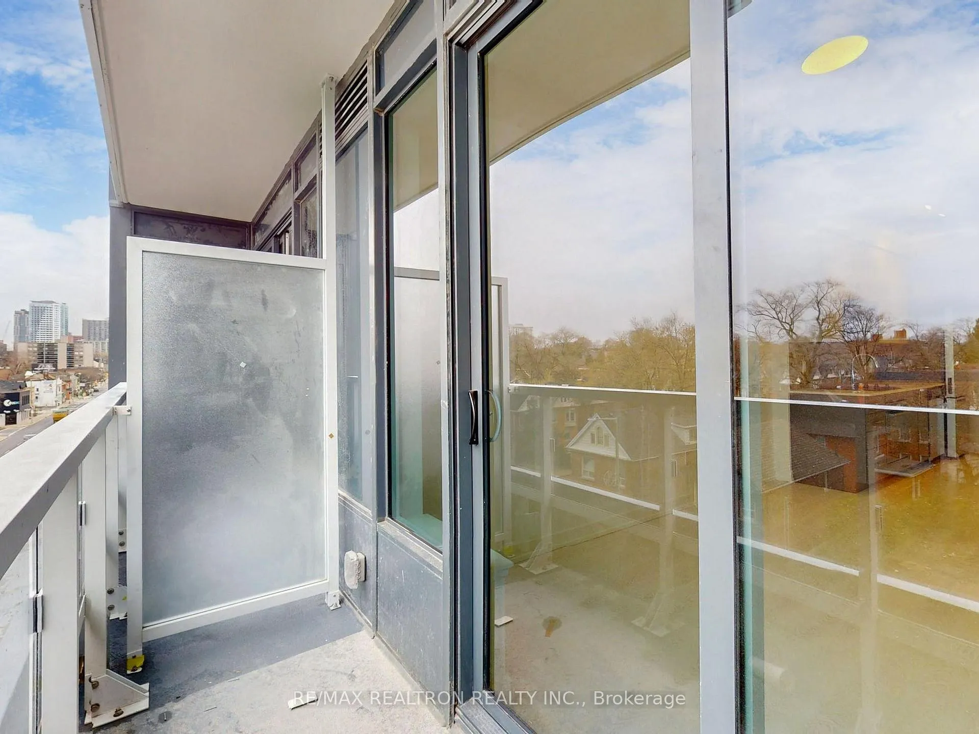 Photo 26 of Unit 512, 415 Main Street W, Hamilton, Kirkendall — HOMEH