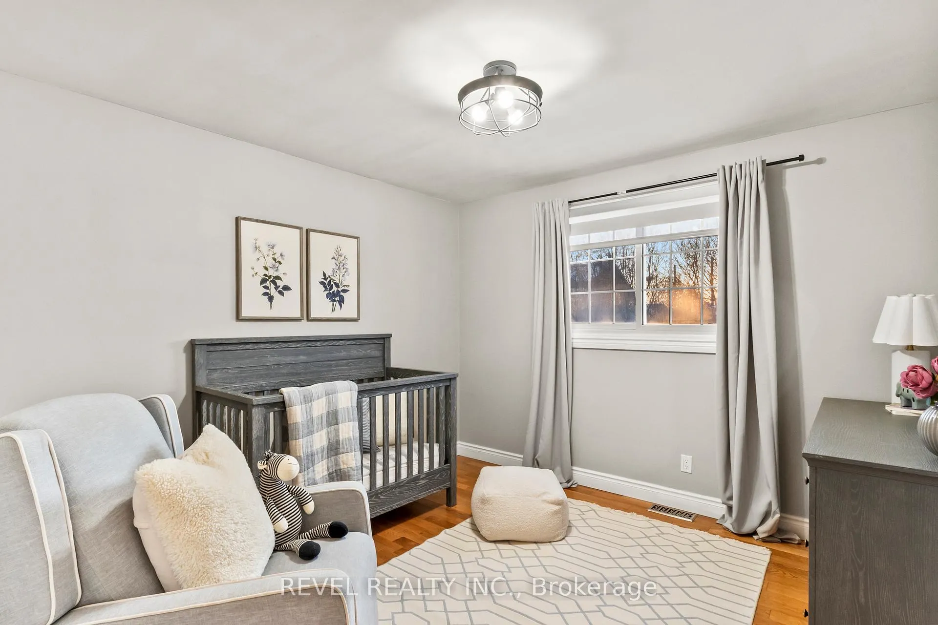 Photo 25 of 68 Applewood Crescent, Whitby, Blue Grass Meadows — HOMEH
